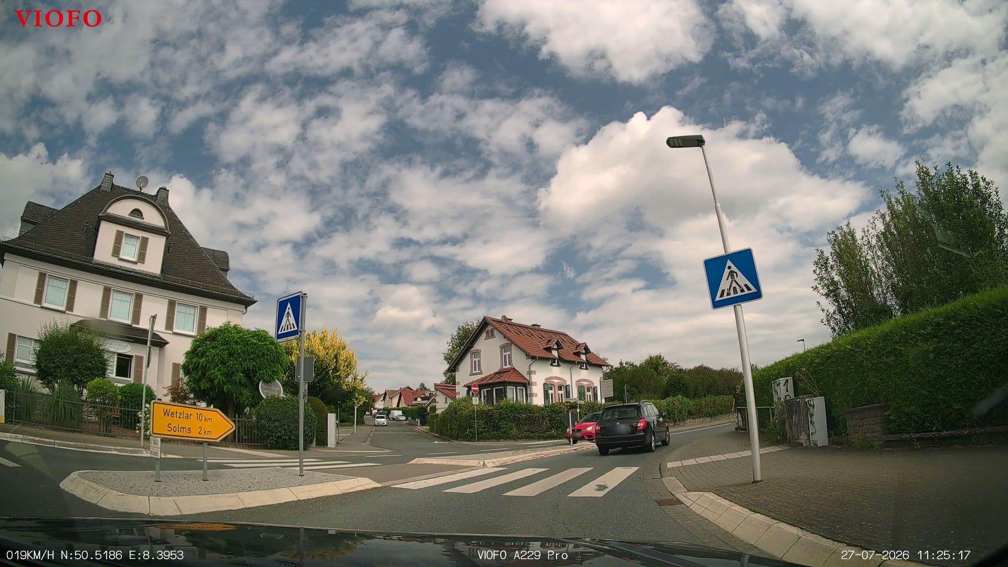 Street view near Schröders Guesthouse & Friseur im Alten Forstamt, Braunfels — © Jeykey90 (CC BY-SA · Mapillary)