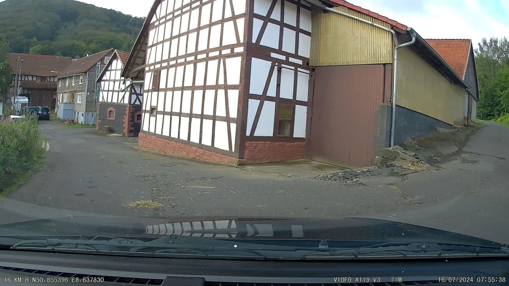 Street view near Wiskerhof, Wehrda — © tim3003 (CC BY-SA · Mapillary)