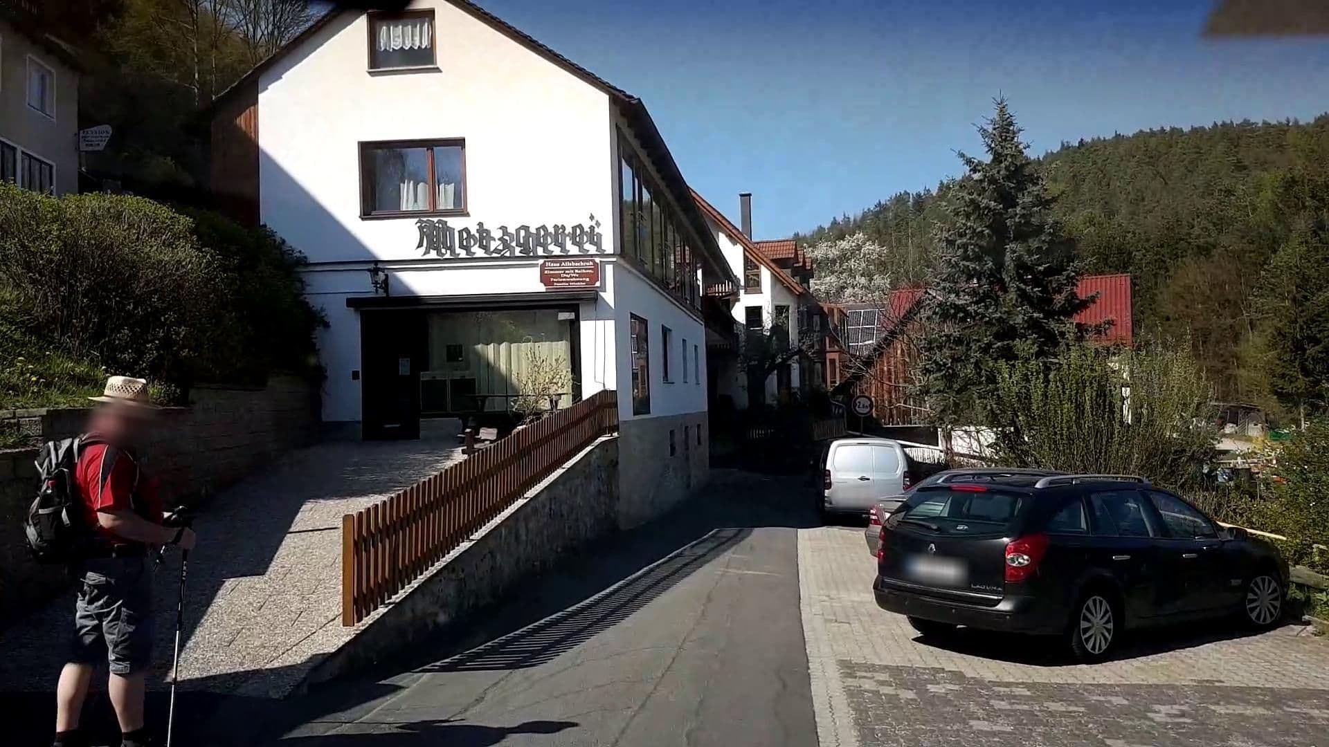 Street view near Haus Ailsbachruh, Gößweinstein — © r66 (CC BY-SA · Mapillary)