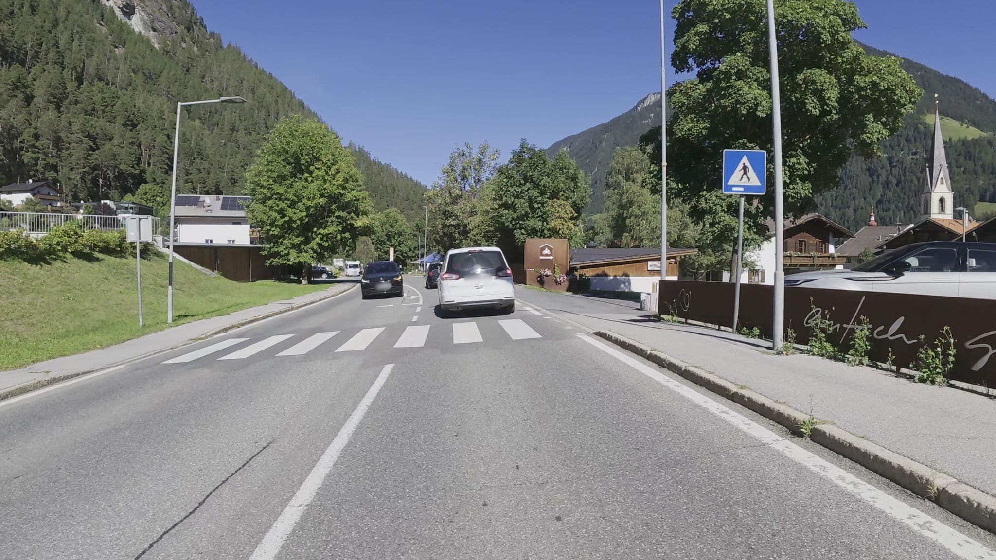 Street view near Hotel Pension Edelweiß, Pfunds — © Guzzi_Franze (CC BY-SA · Mapillary)