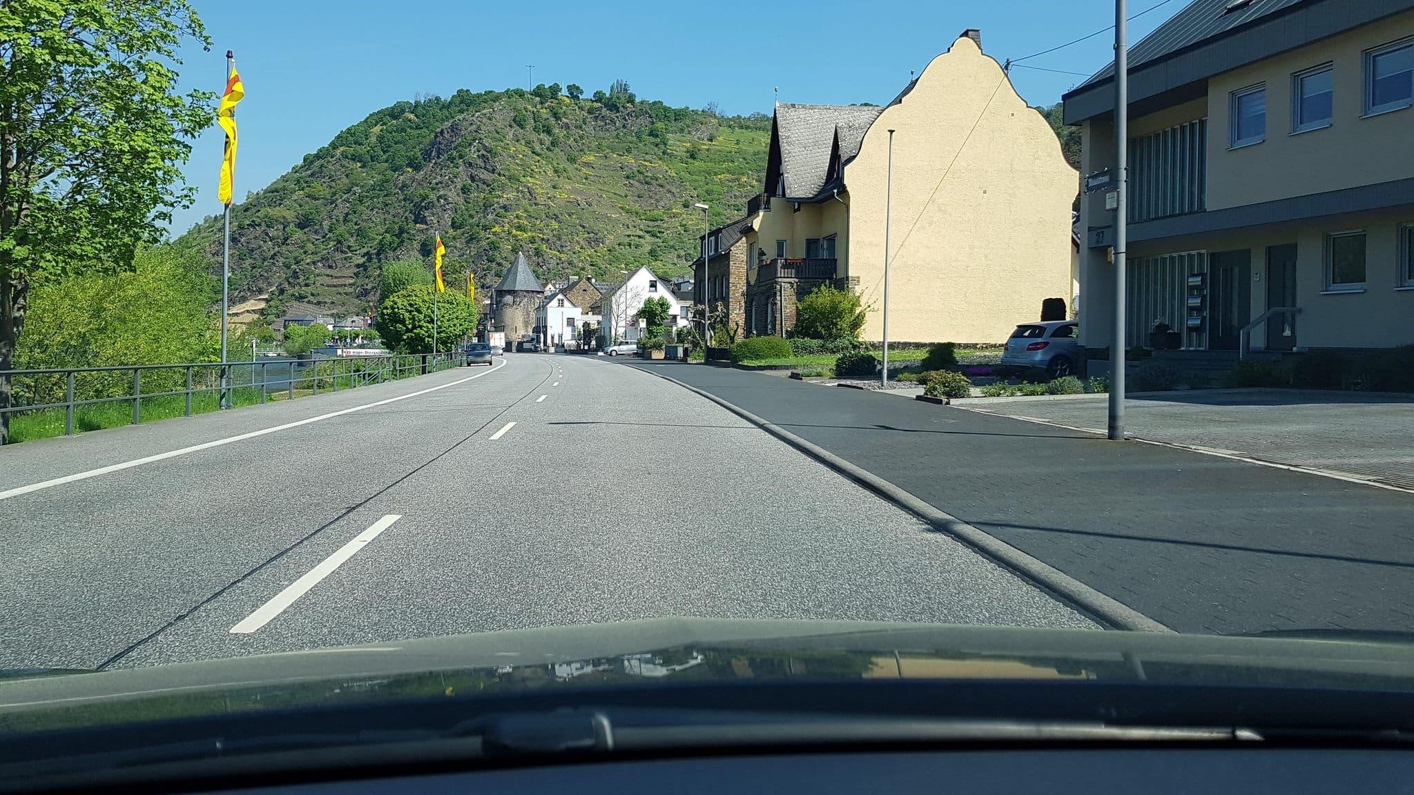 Street view near Ferienwohnung Christ, Oberfell — © Lowiekse (CC BY-SA · Mapillary)
