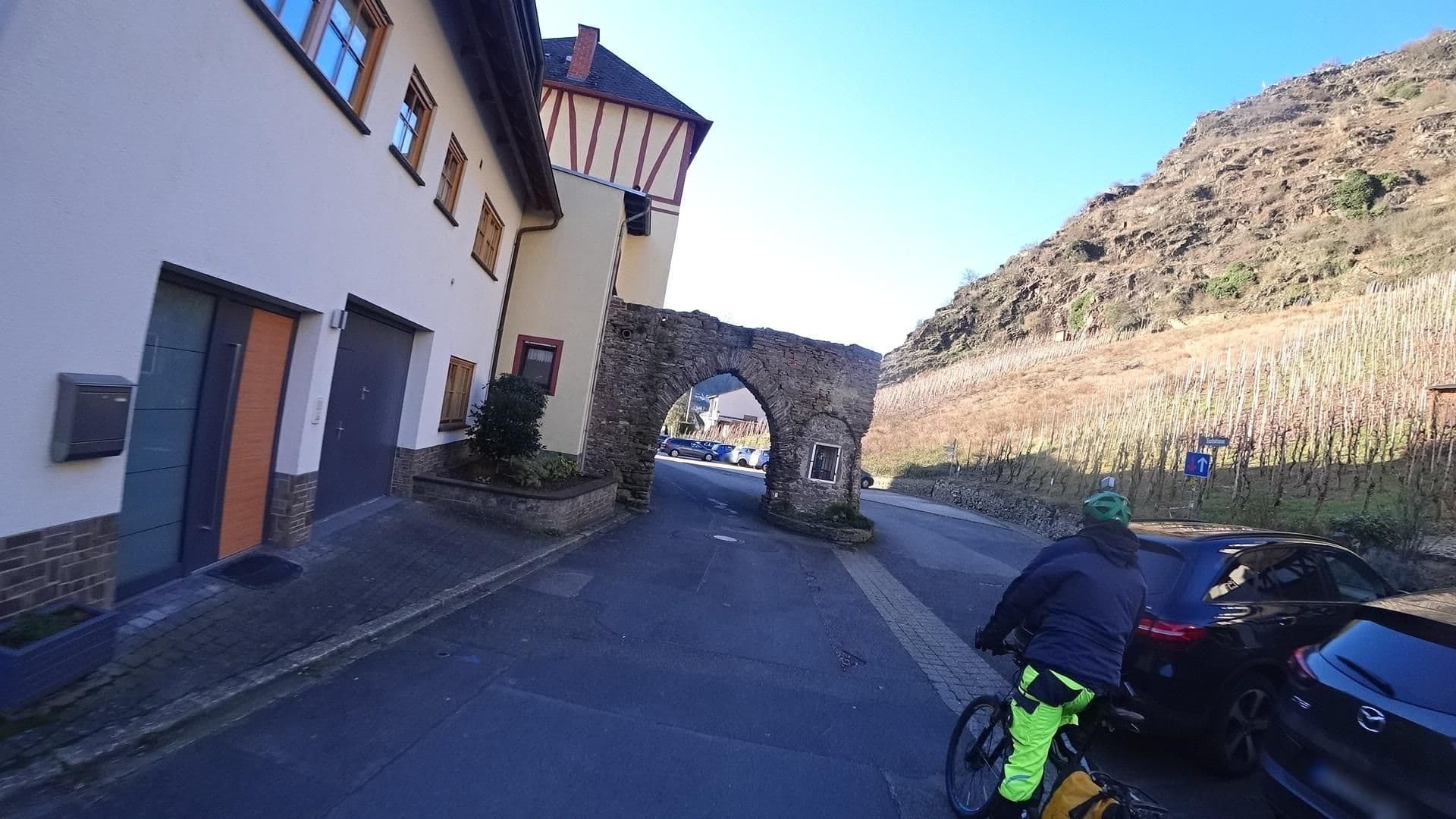 Street view near Pilgerherberge am Bleidenberg, Oberfell — © slplena (CC BY-SA · Mapillary)