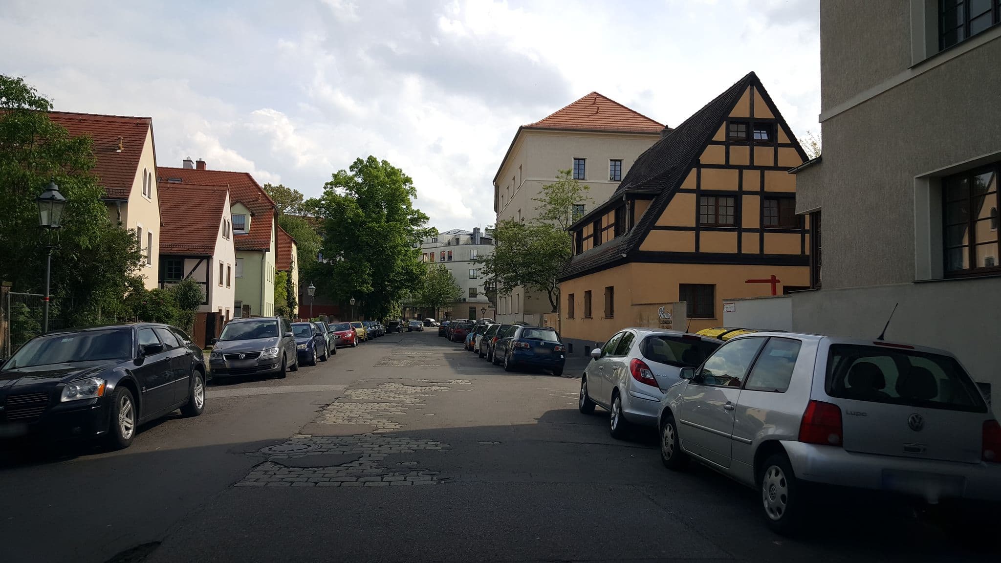 Street view near Hotel Pension zu Dresden Altpieschen, Mickten — © gjfoxy (CC BY-SA · Mapillary)