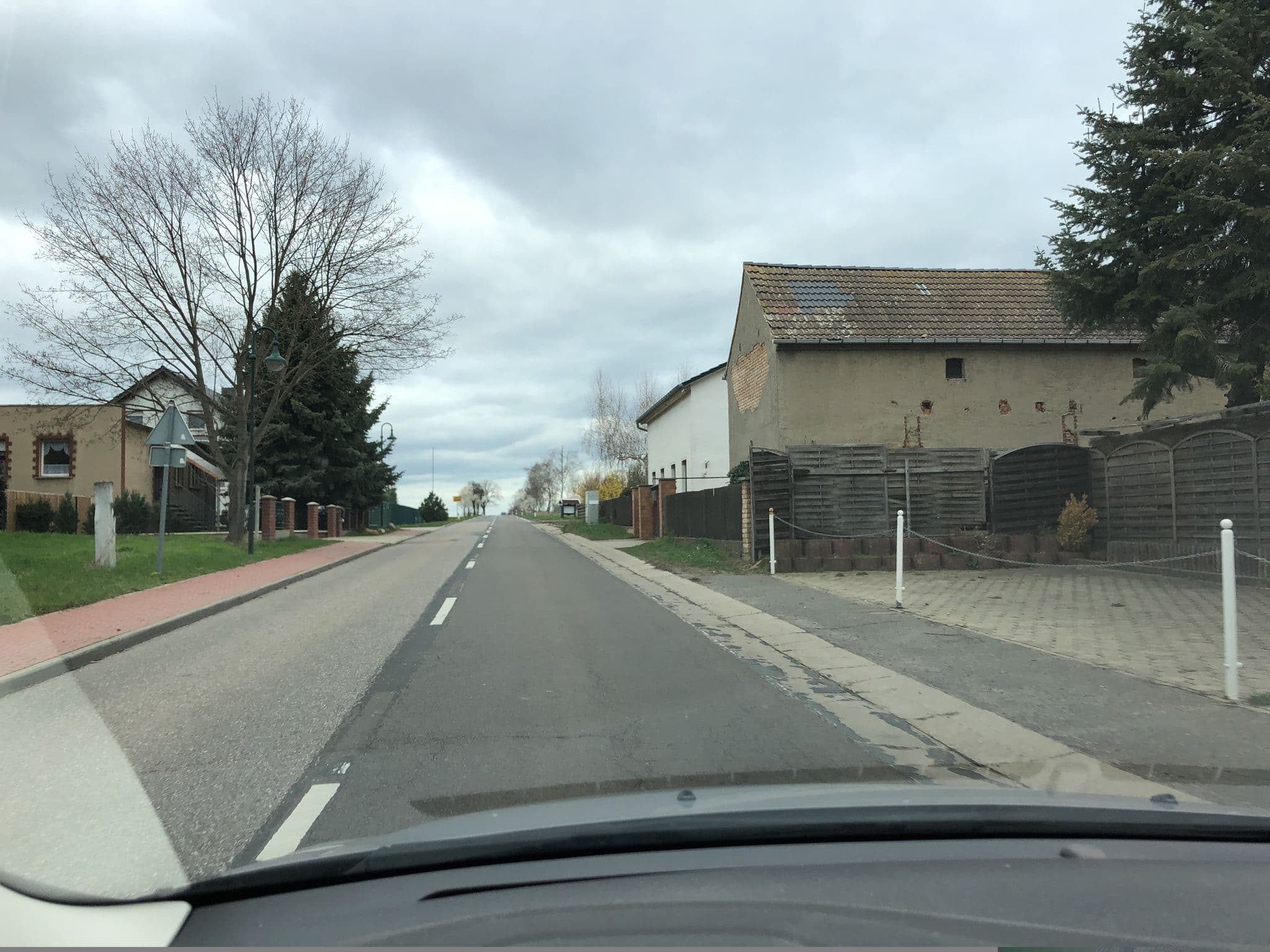 Street view near Starsiedler Eck, Muschwitz — © bejotel (CC BY-SA · Mapillary)