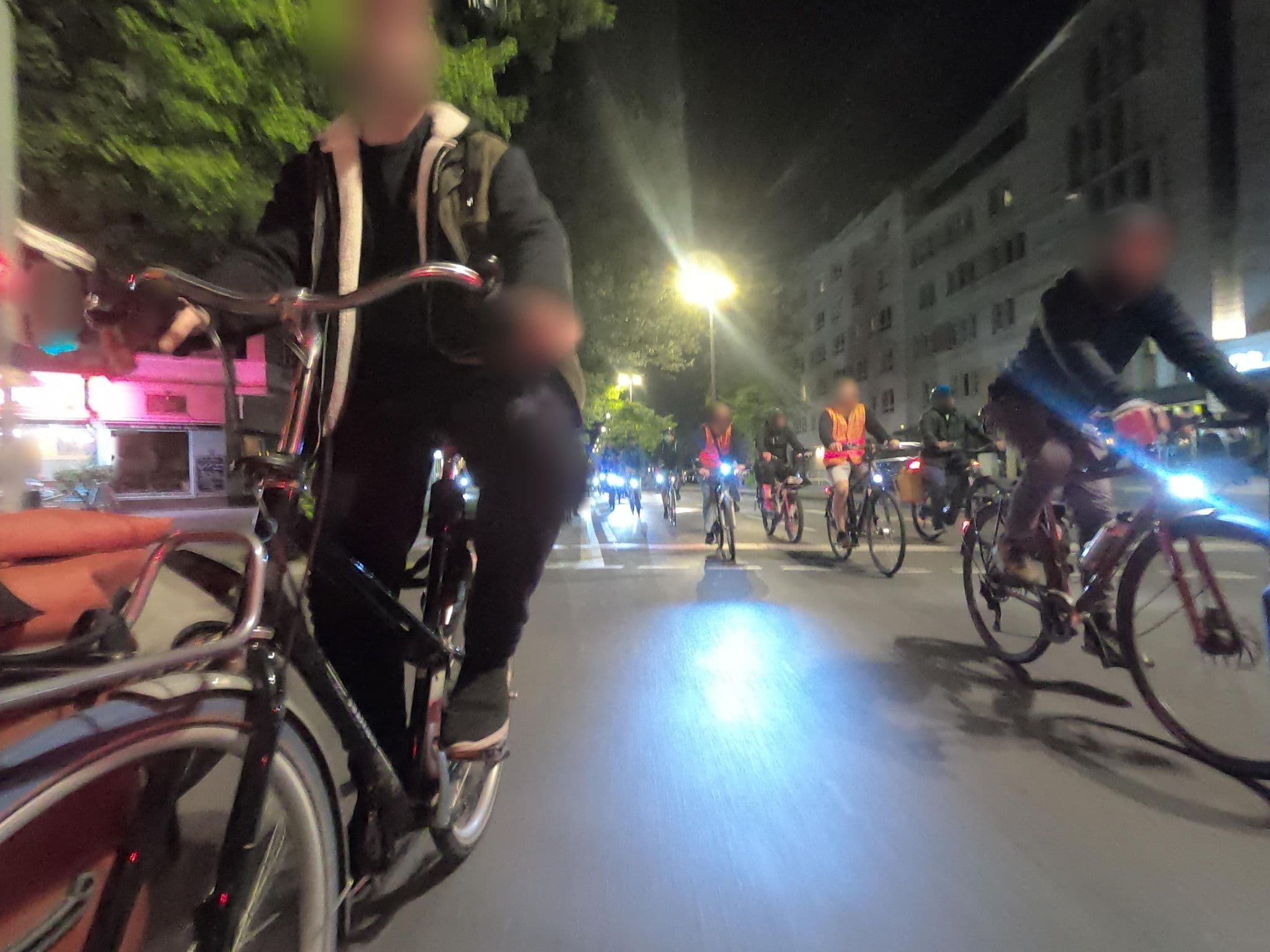 Street view near Quentin Boutique Hotel, Charlottenburg — © carlheinz (CC BY-SA · Mapillary)