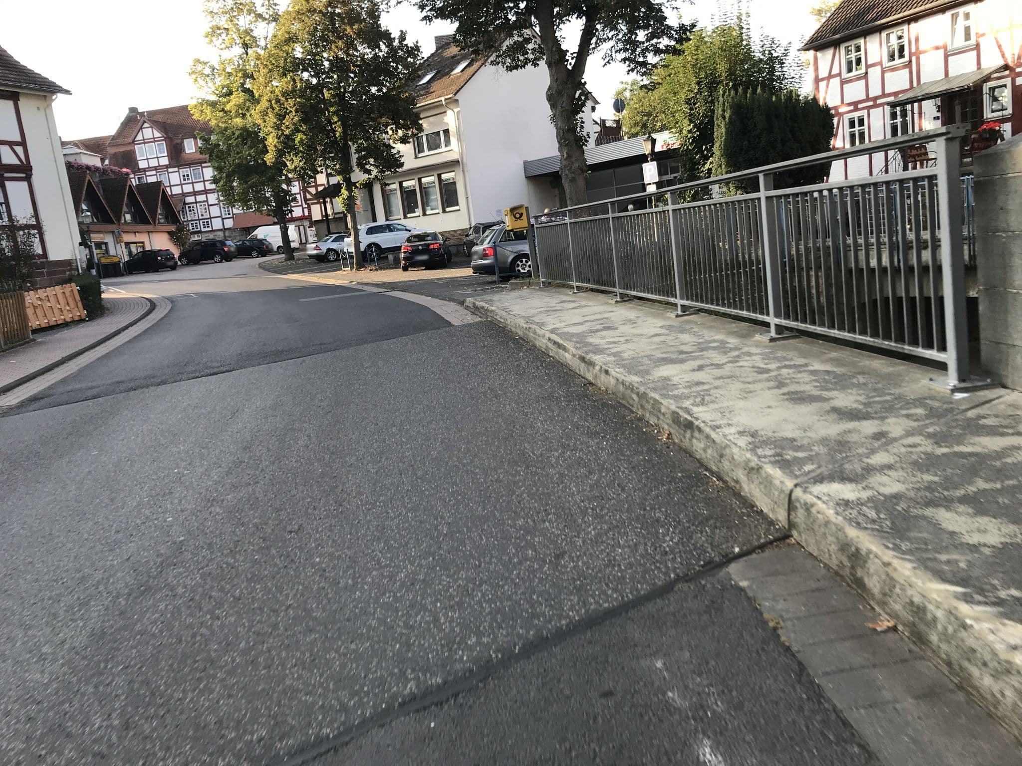 Street view near Frühstückspension "Zur Linde", Guxhagen — © fuldata (CC BY-SA · Mapillary)