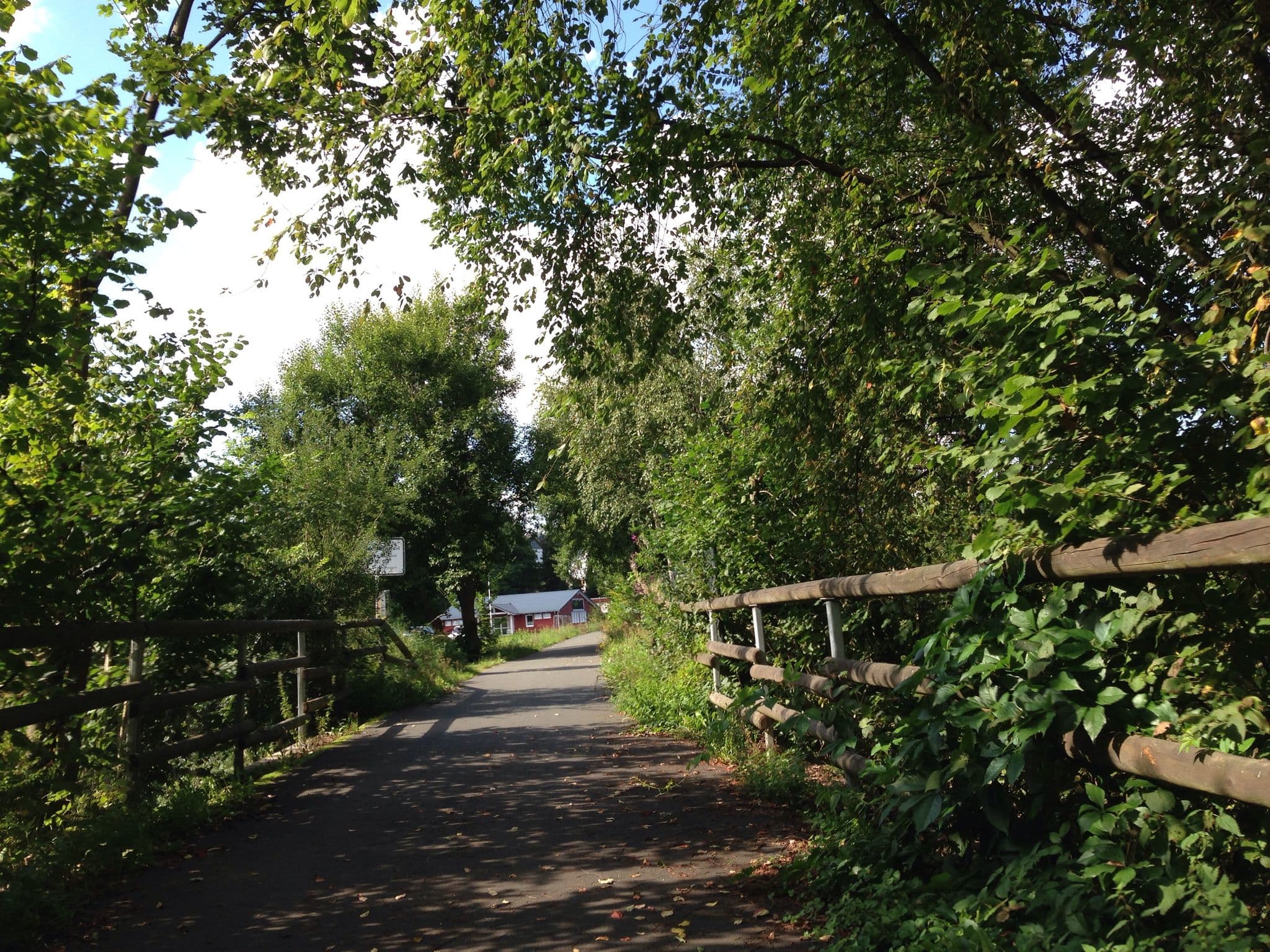 Street view near Landhaus Ederlust, Hatzfeld — © dor4 (CC BY-SA · Mapillary)