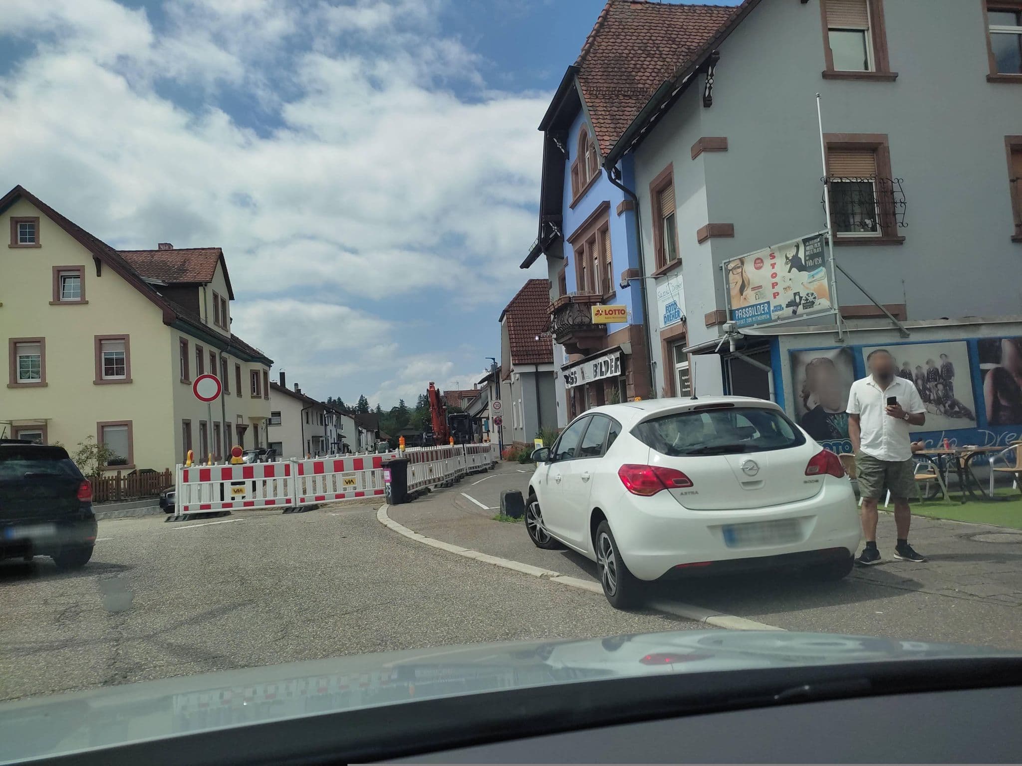 Street view near Hotel Goldener Engel, Ettlingen — © rausk (CC BY-SA · Mapillary)