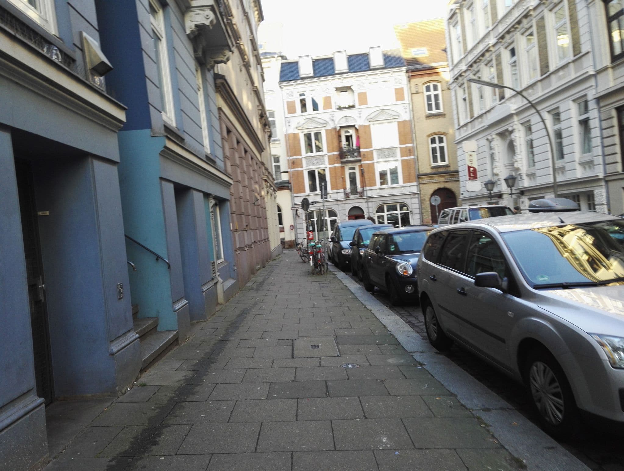 Street view near Novum Hotel Alster, St. Georg — © aceini (CC BY-SA · Mapillary)