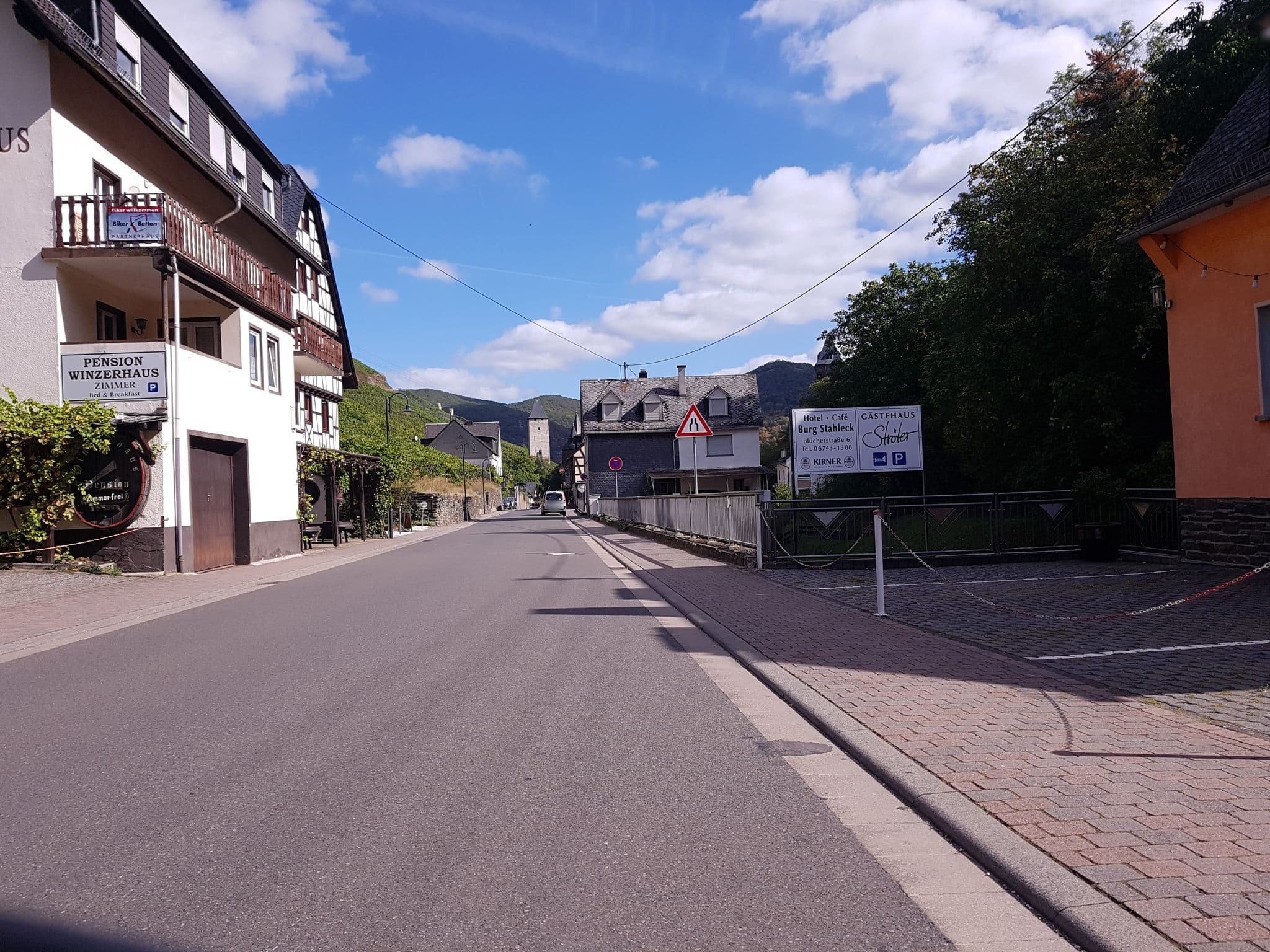 Street view near Gästehaus Ströter, Bacharach — © houtari (CC BY-SA · Mapillary)