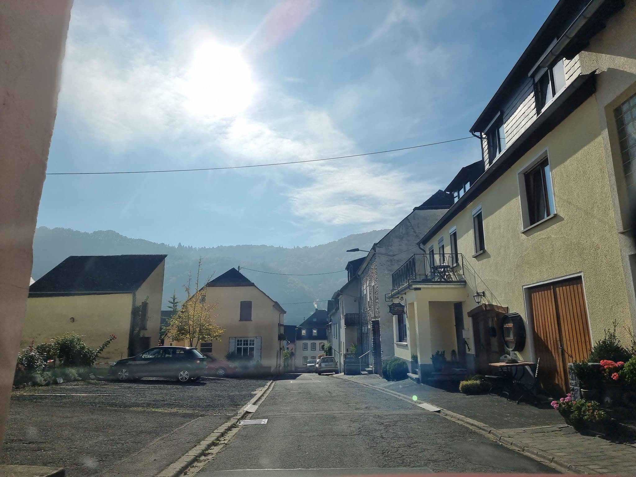 Street view near Ferienwohnung Ferres, Piesport — © ma_rt_in (CC BY-SA · Mapillary)