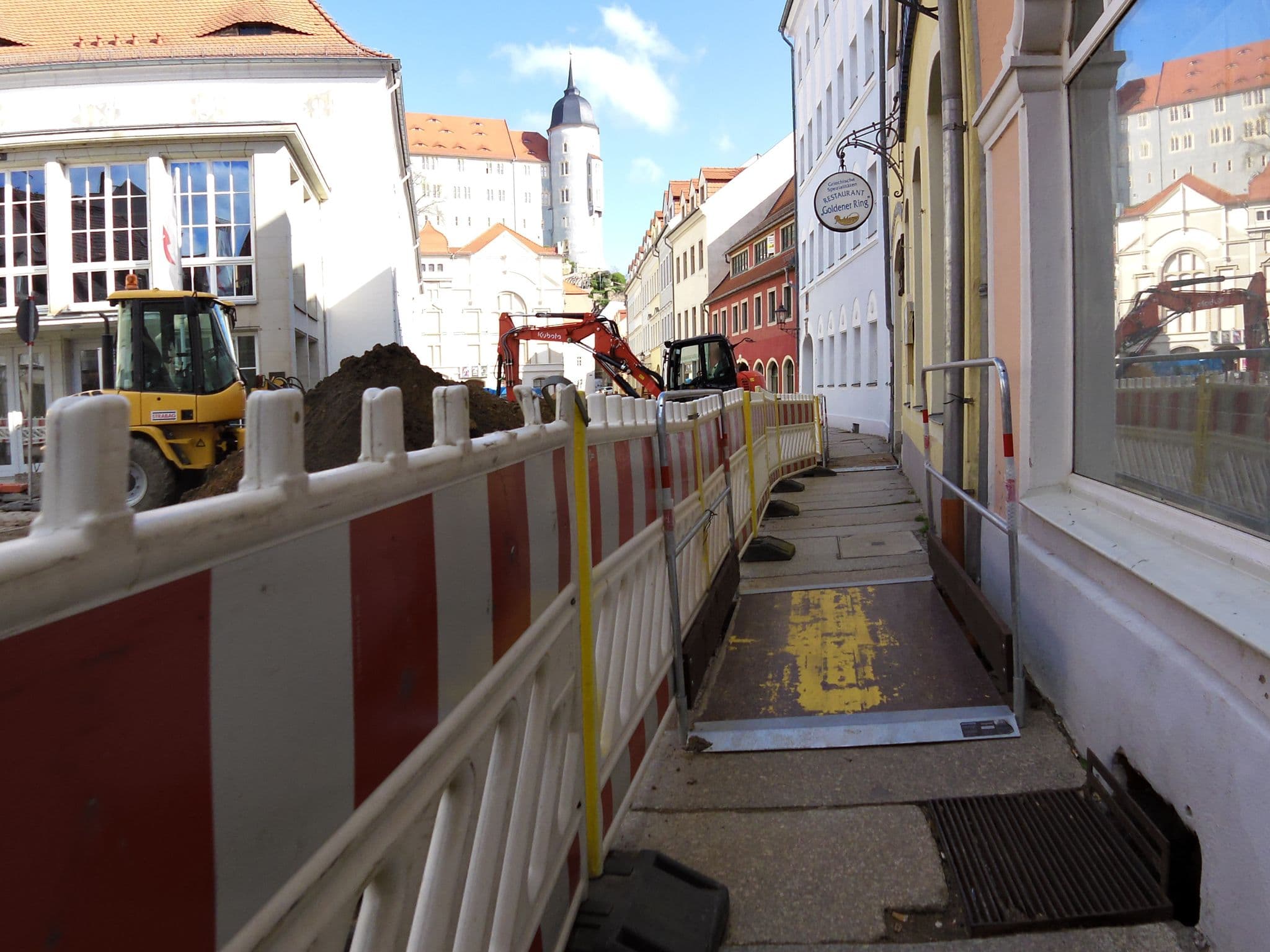 Street view near Anja Heil, Meissen — © zoegglmeyr (CC BY-SA · Mapillary)