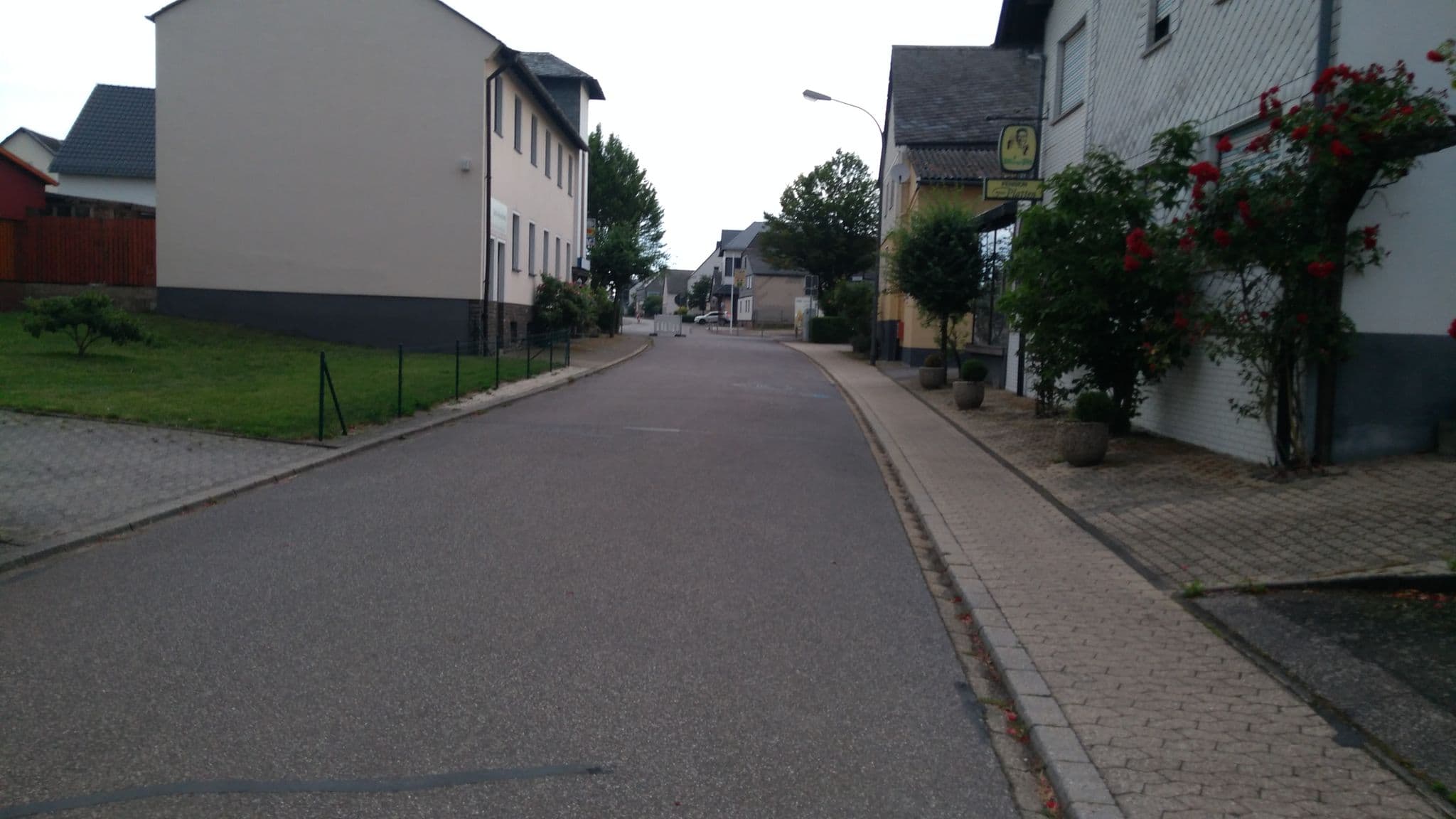 Street view near Pension Hildegart Platten, Mastershausen — © rausk (CC BY-SA · Mapillary)