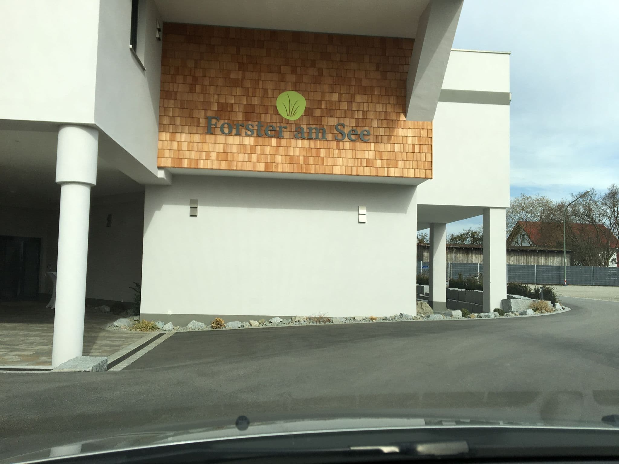 Street view near Gasthaus Forster am See, Tiefenbach — © chicc0 (CC BY-SA · Mapillary)
