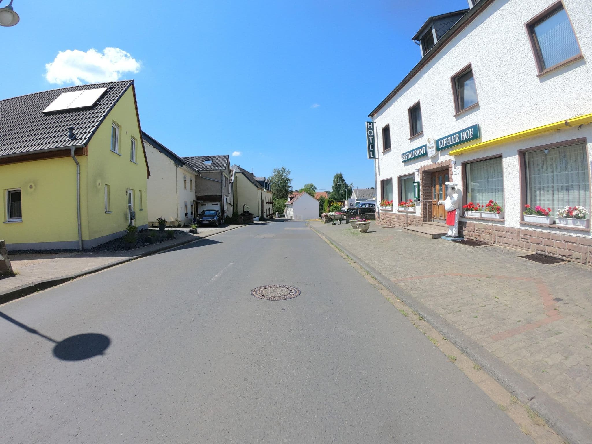 Street view near Eifeler Hof, Bollendorf — © joostjakob (CC BY-SA · Mapillary)