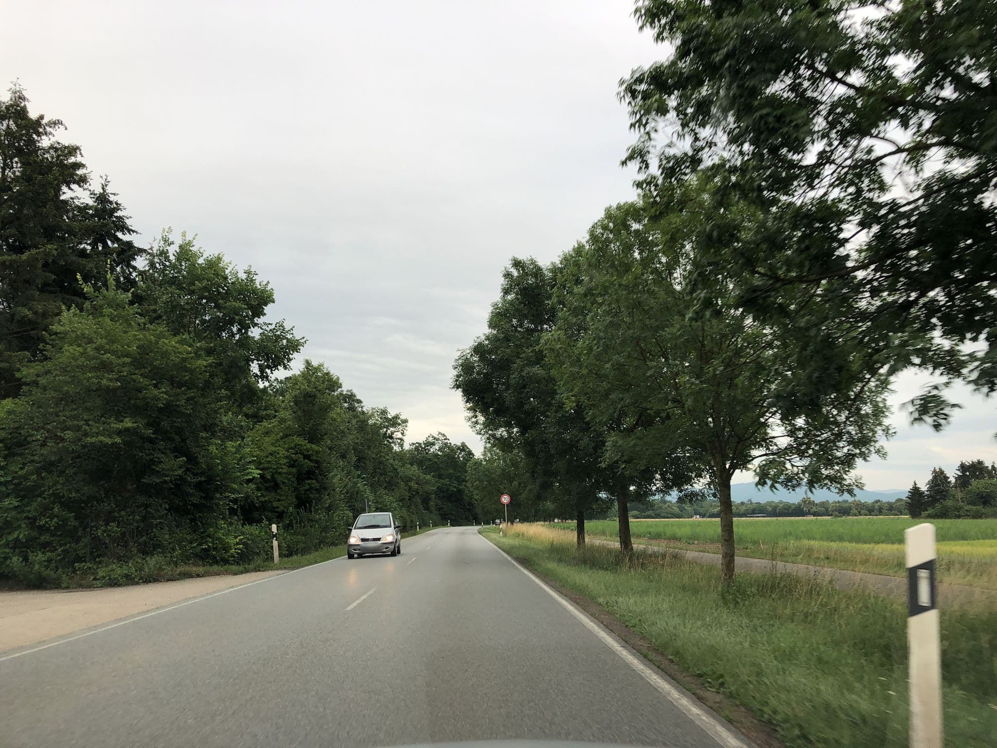 Street view near Hotel Hubertus, Gernsheim — © chuck (CC BY-SA · Mapillary)