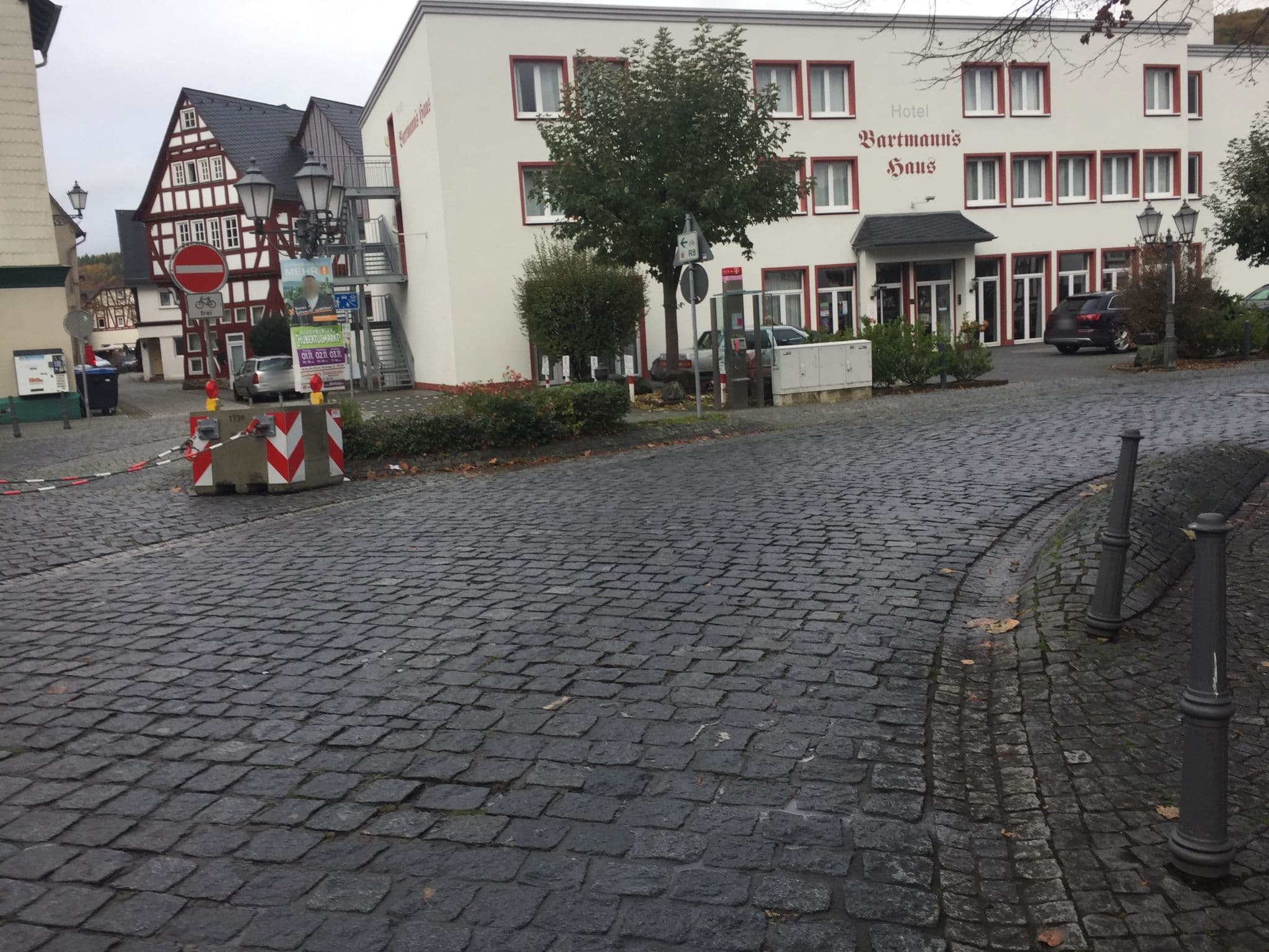 Street view near Zum Schwan, Dillenburg — © troher15 (CC BY-SA · Mapillary)