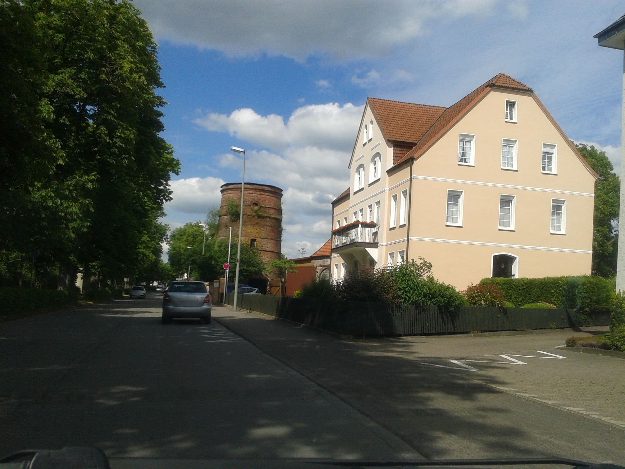 Street view near Gästehaus Karenfeld, Bad Lippspringe — © thetornado76 (CC BY-SA · Mapillary)