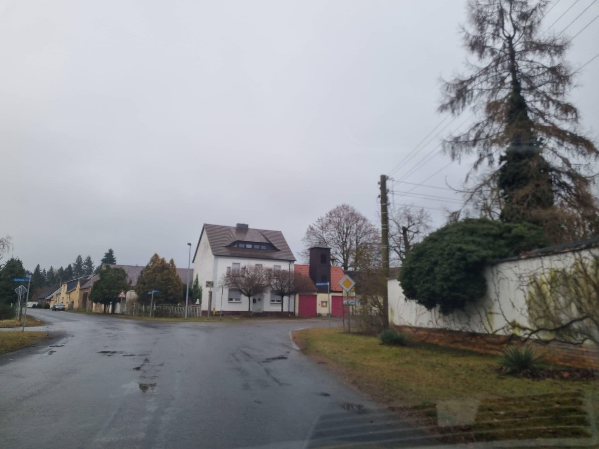 Street view near An der Lindenaue, Finsterwalde — © dsmm (CC BY-SA · Mapillary)
