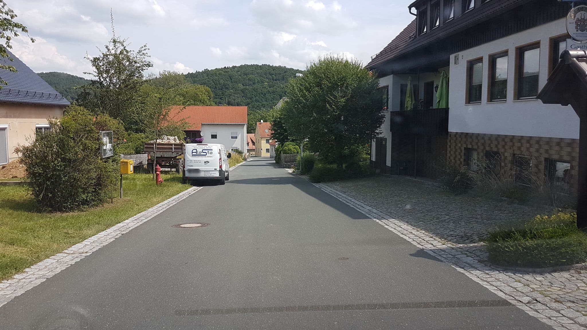 Street view near Gasthof Wolf, Gößweinstein — © r66 (CC BY-SA · Mapillary)