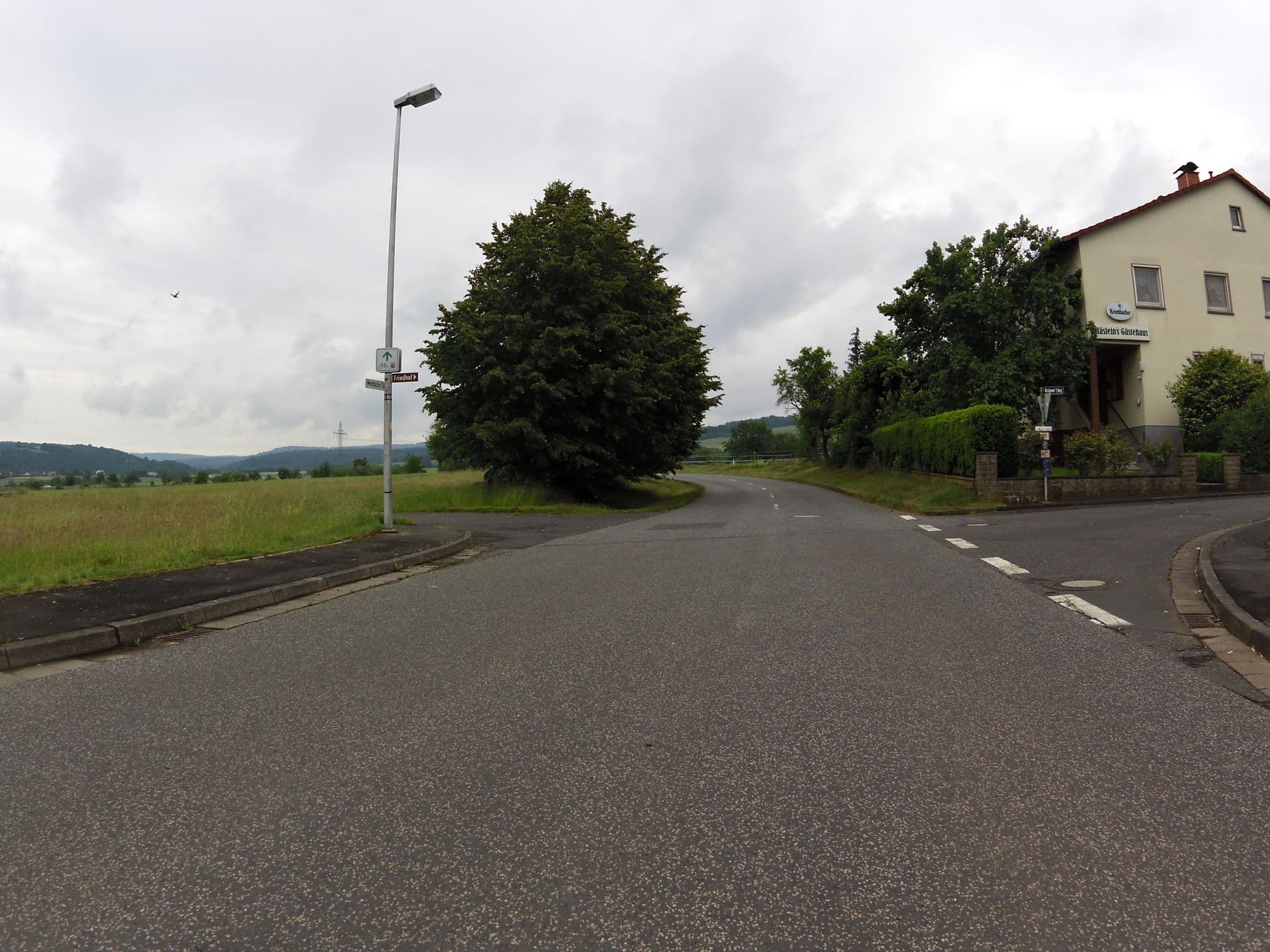 Street view near Zum Weißen Rössl, Breitenbach — © zoegglmeyr1 (CC BY-SA · Mapillary)