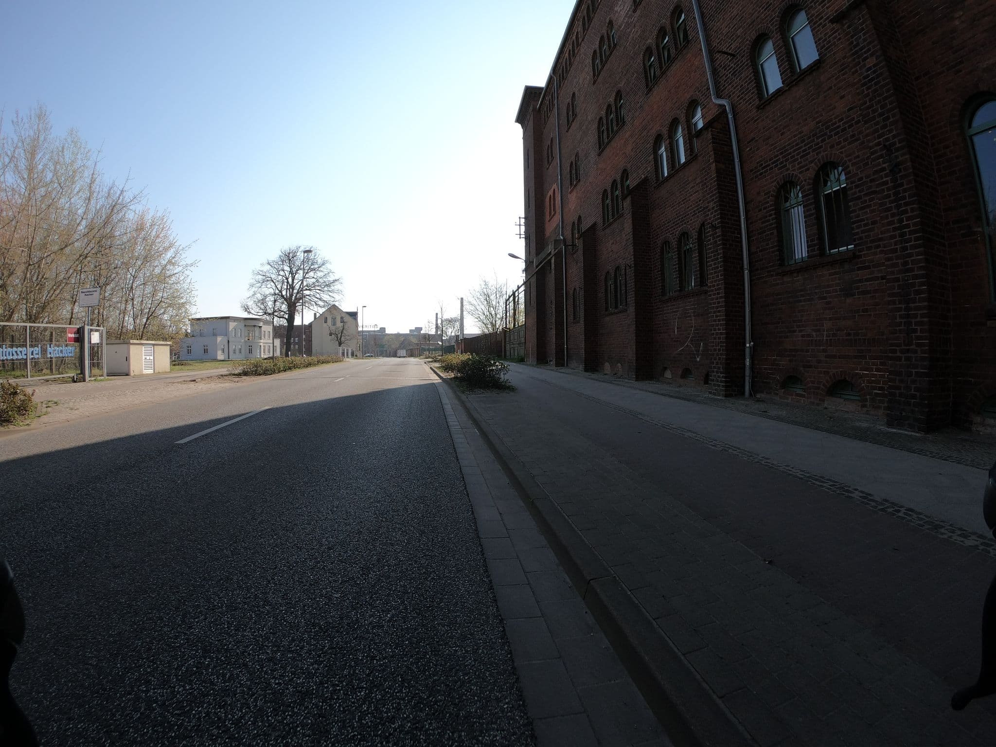 Street view near Hotel Alte Ölmühle, Wittenberge — © tobiaso (CC BY-SA · Mapillary)