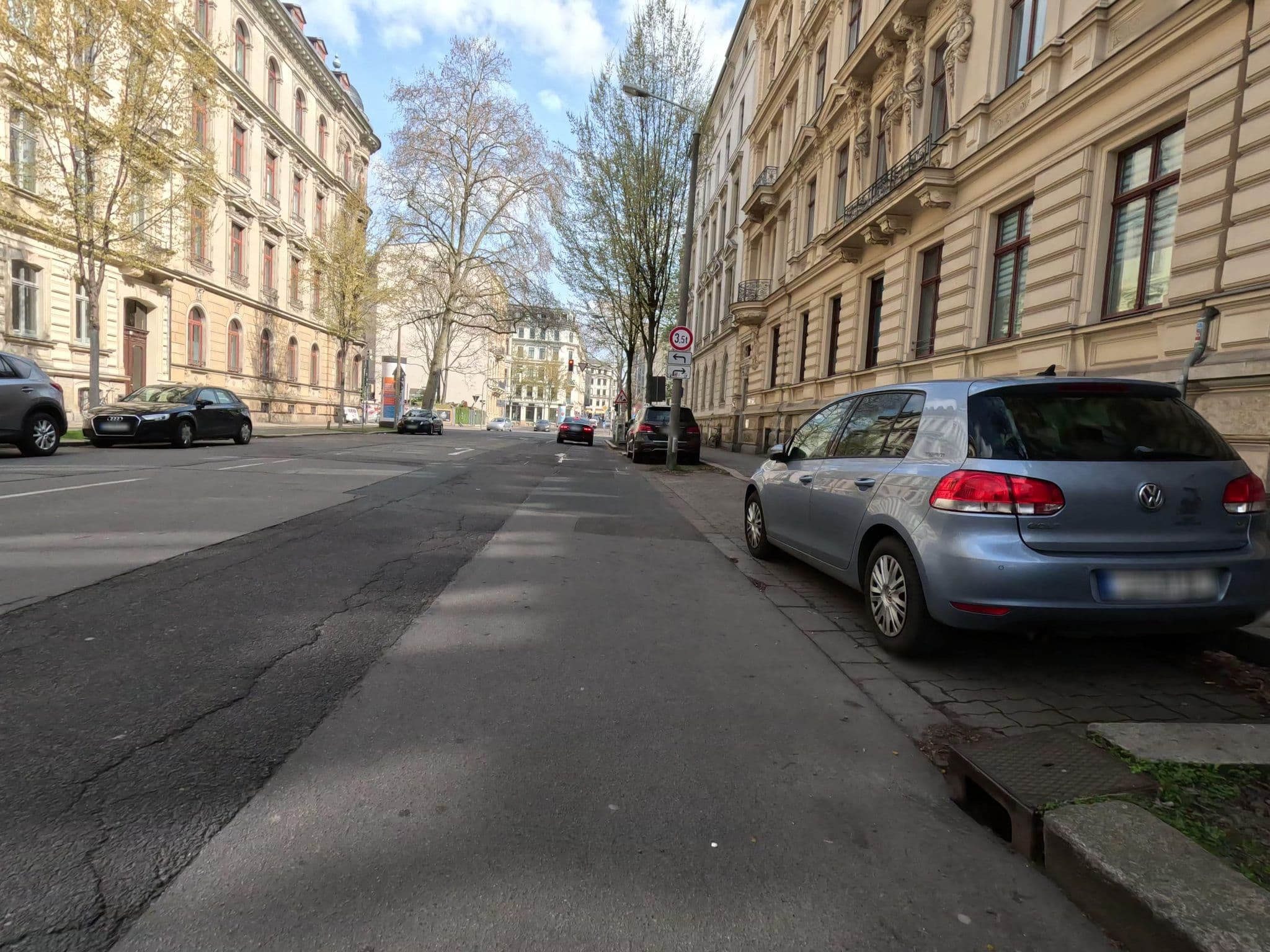 Street view near Riemann2, Leipzig — © kopra (CC BY-SA · Mapillary)