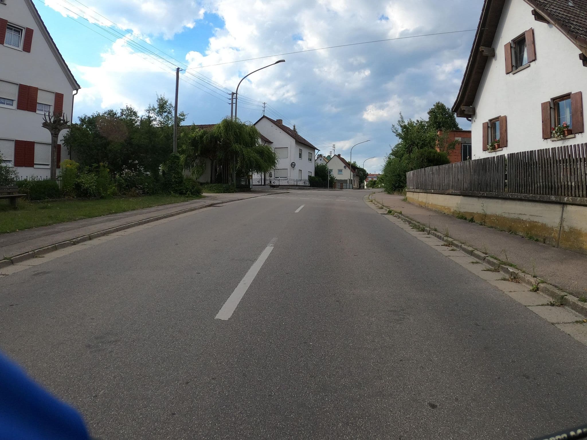 Street view near Ferienhof Lohr, Leipheim — © looniverse (CC BY-SA · Mapillary)