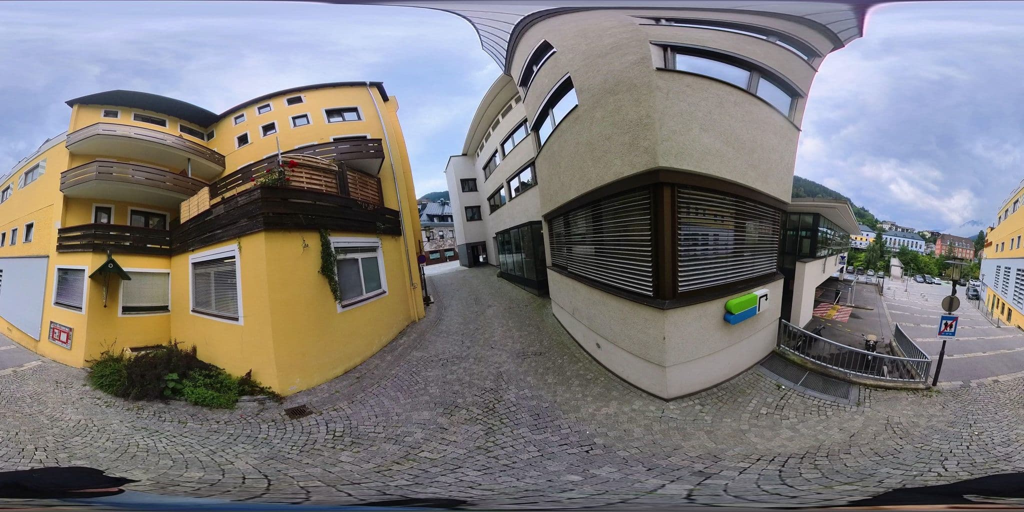 Street view near Hotel Schrofenstein, Landeck — © osmplus_org (CC BY-SA · Mapillary)