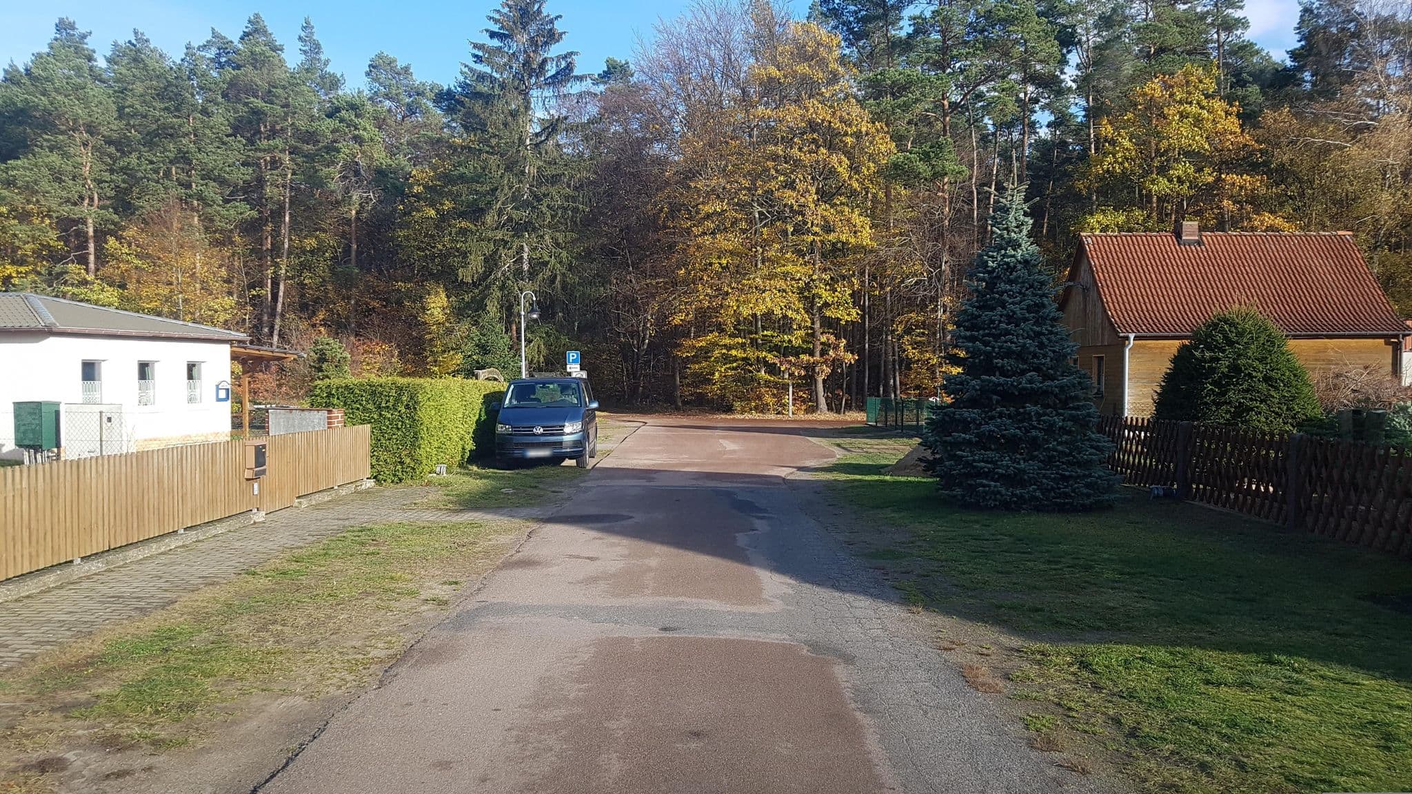 Street view near Zum Waldblick, Wiesenburg — © dsmm (CC BY-SA · Mapillary)