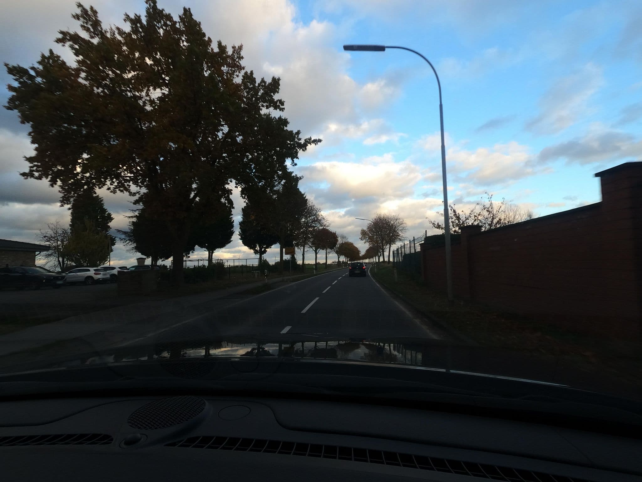 Street view near Tsinghe - Lounge, Schwalmtal — © saschahaberkorn (CC BY-SA · Mapillary)