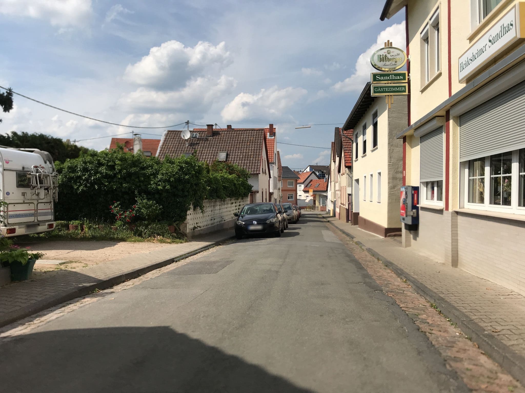 Street view near Heidesheimer Sandhas, Wackernheim — © miguel_andrade (CC BY-SA · Mapillary)