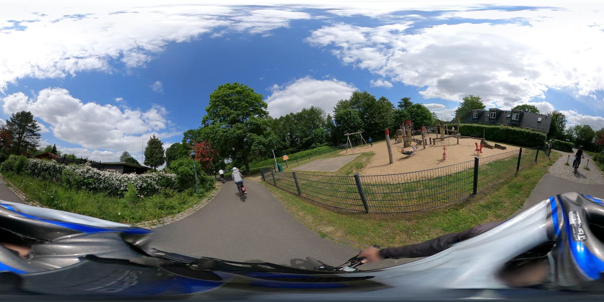 Street view near Boutique Hotel Fährhaus, Konradshöhe — © eserte (CC BY-SA · Mapillary)