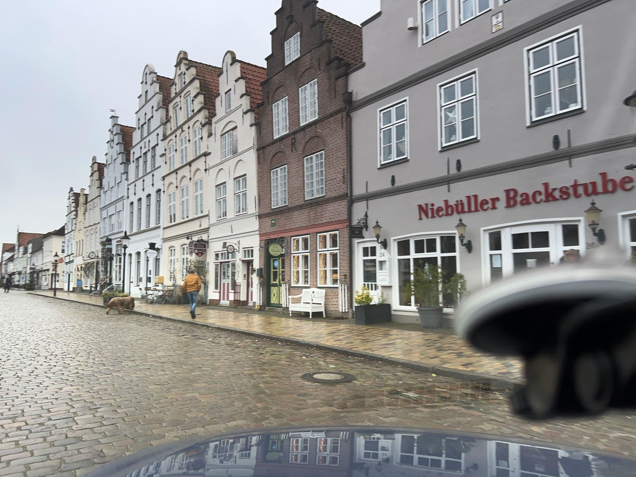 Street view near Marktblick, Lehe — © robffm (CC BY-SA · Mapillary)