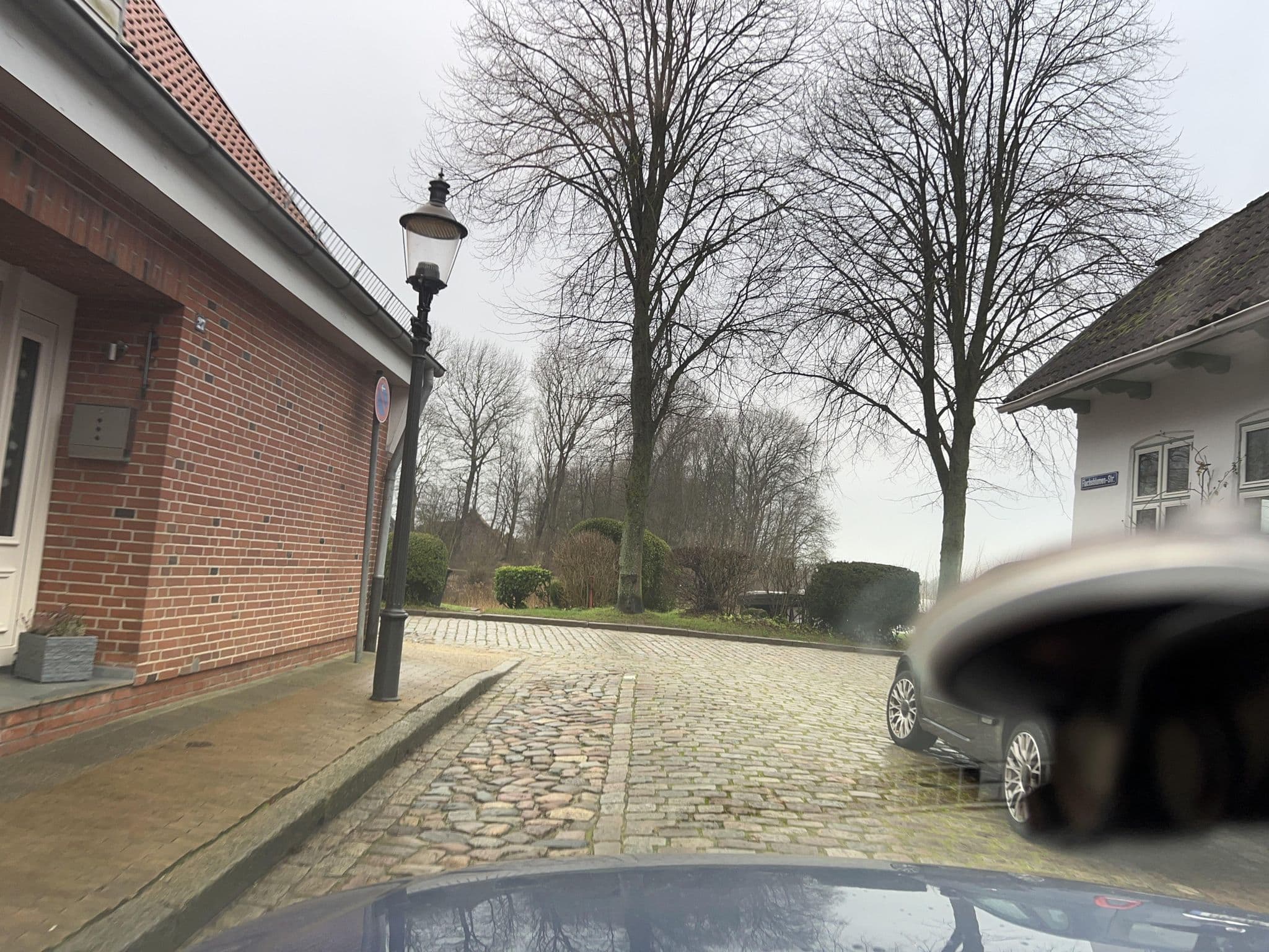 Street view near Fam. Jöns, Lehe — © robffm (CC BY-SA · Mapillary)