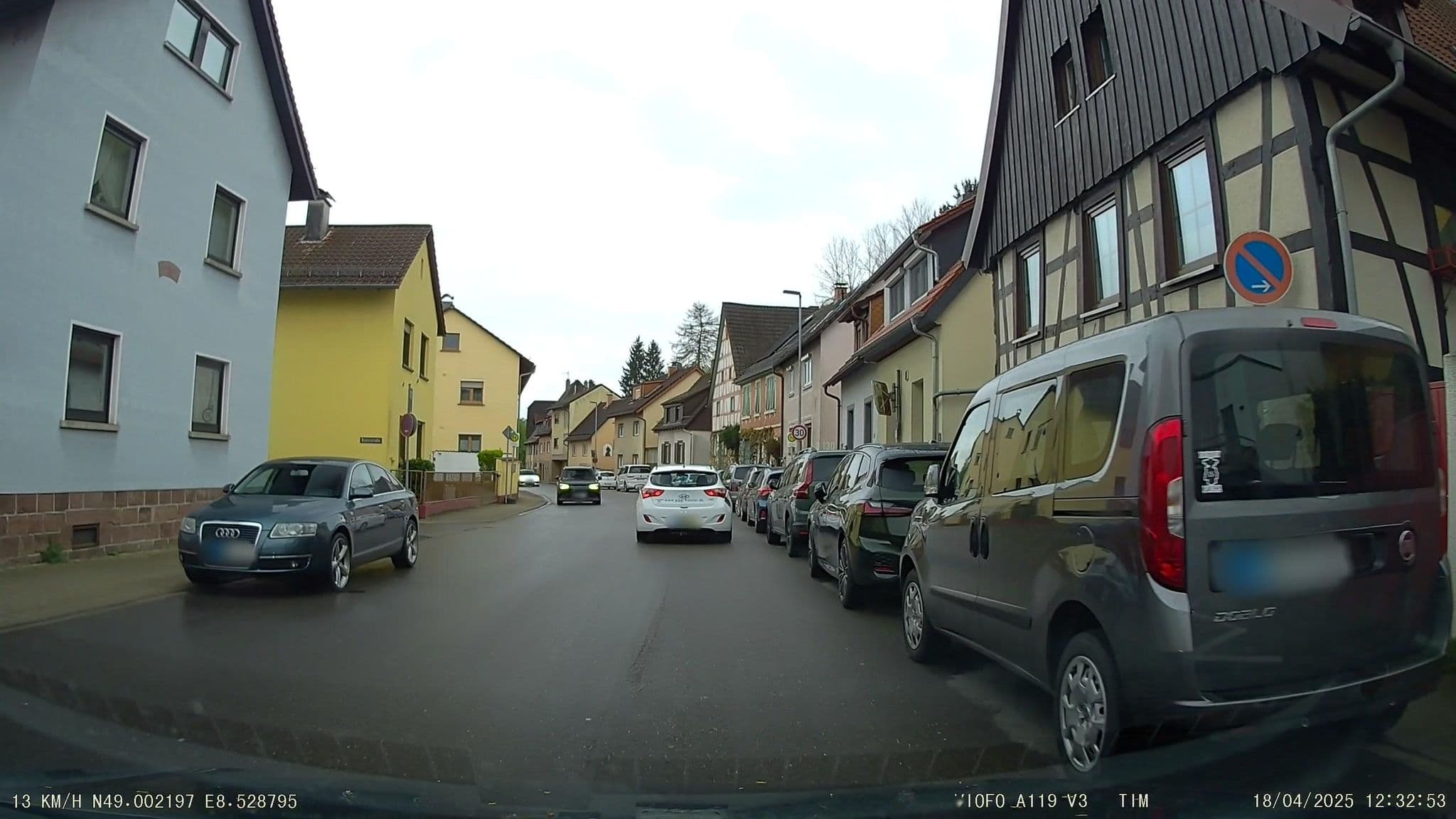 Street view near Hotel Phoenix, Jöhlingen — © tim3003 (CC BY-SA · Mapillary)