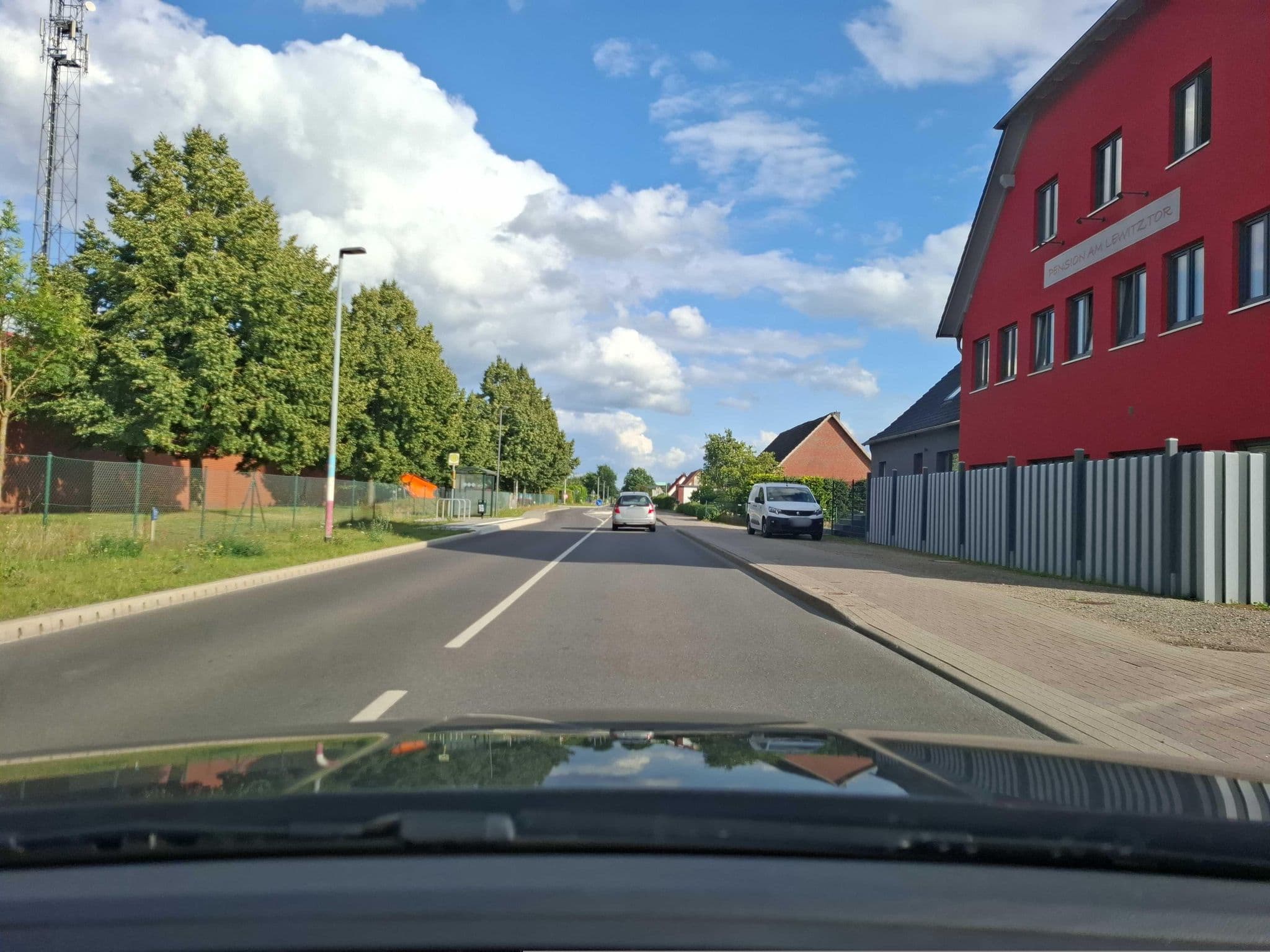 Street view near Pension Am Lewitztor, Plate — © Jaschu31311 (CC BY-SA · Mapillary)