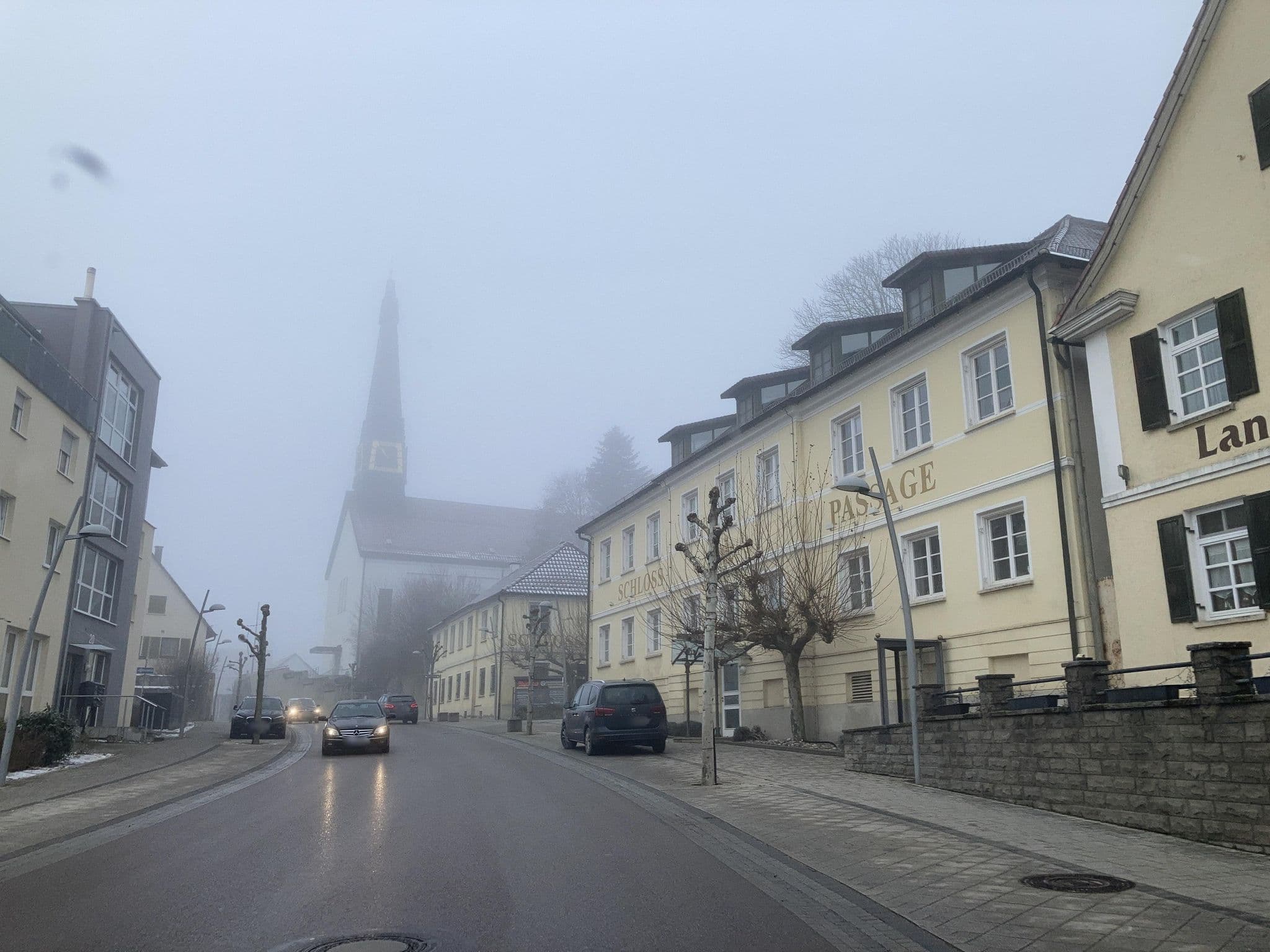 Street view near Hotel Krone, Niederstotzingen — © tasmaniadevil (CC BY-SA · Mapillary)