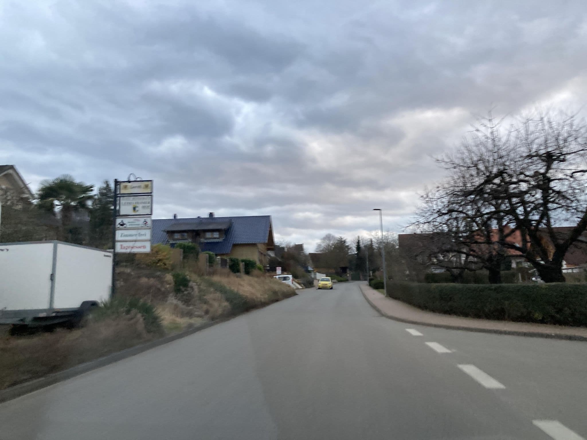 Street view near Sasbach am Kaiserstuhl, Vogtsburg — © tasmaniadevil (CC BY-SA · Mapillary)