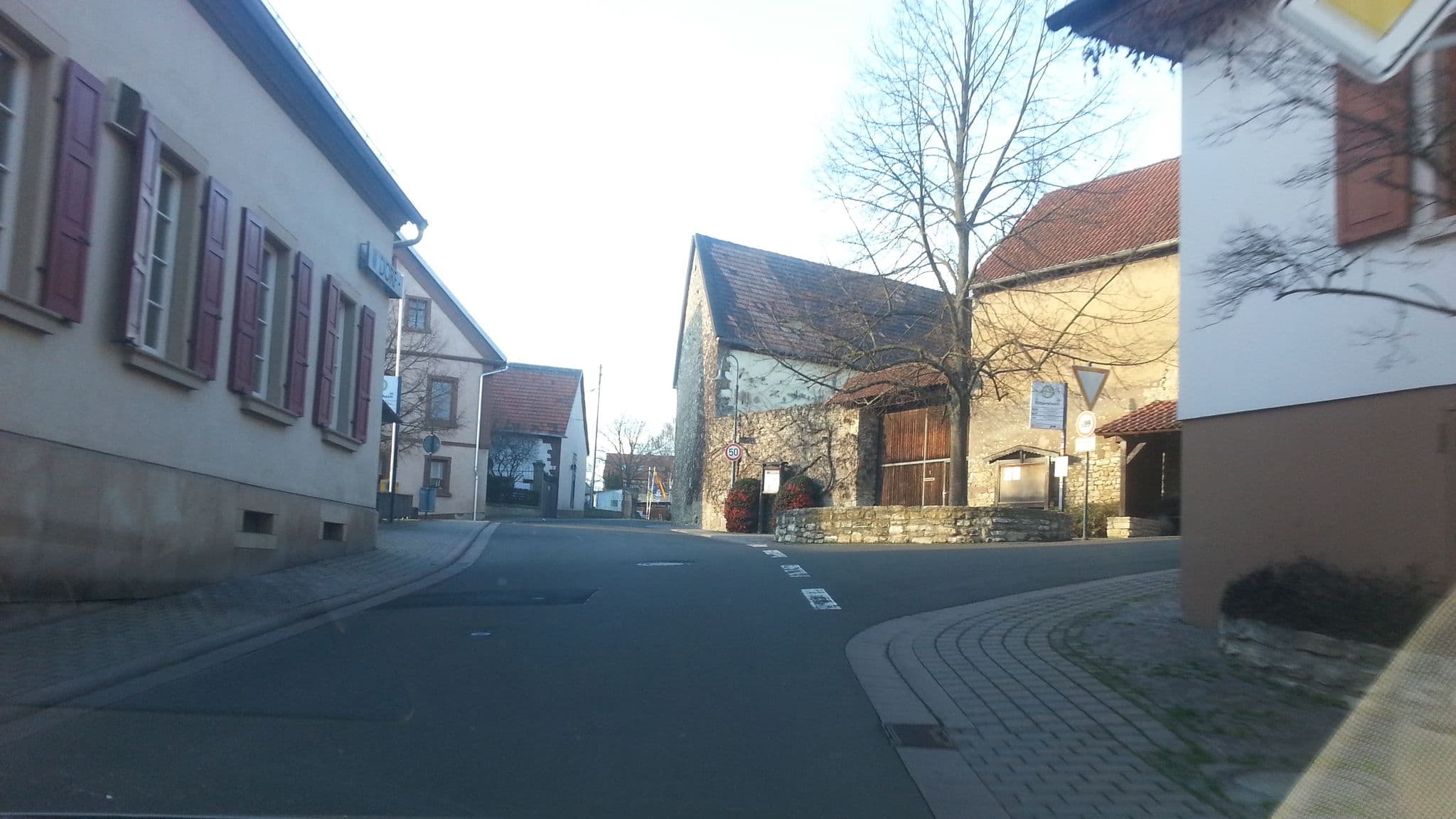 Street view near Ewald, Kirchheimbolanden — © wegavision (CC BY-SA · Mapillary)