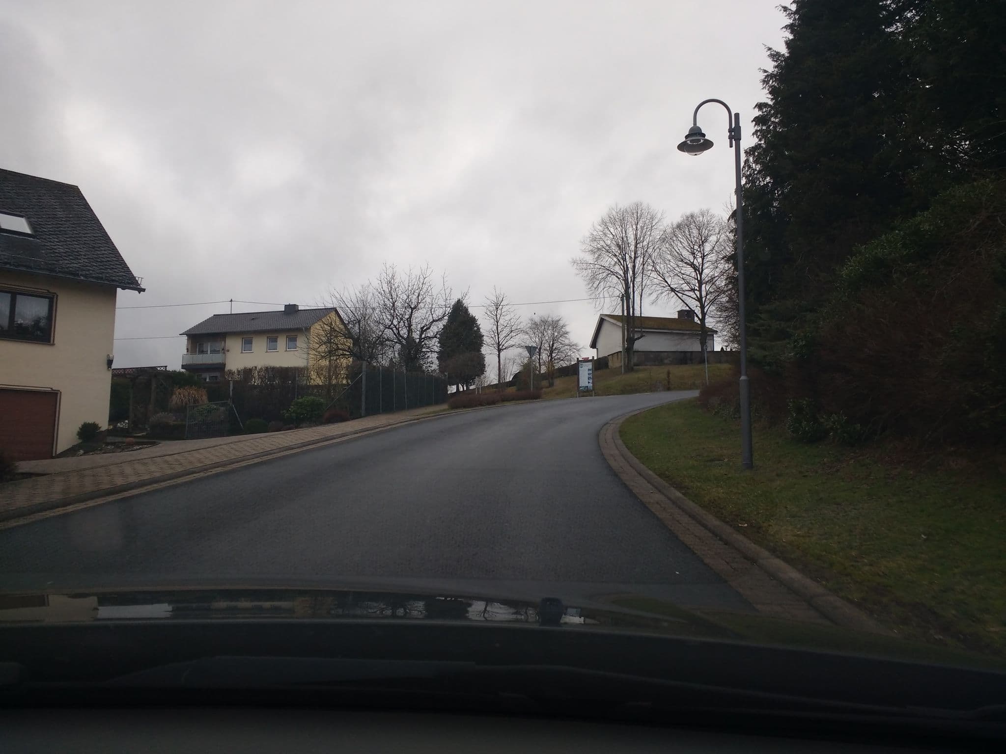 Street view near Ferienwohnung Auf'm Hüttenberg, Schillingen — © igdb (CC BY-SA · Mapillary)