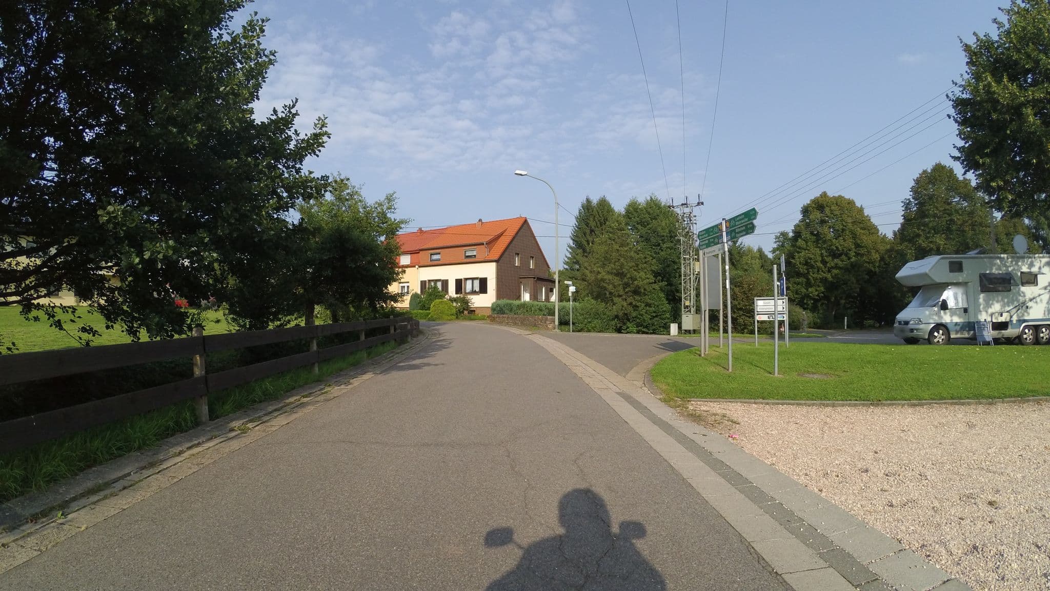 Street view near Burgstraße, Weiskirchen — © teddy73 (CC BY-SA · Mapillary)