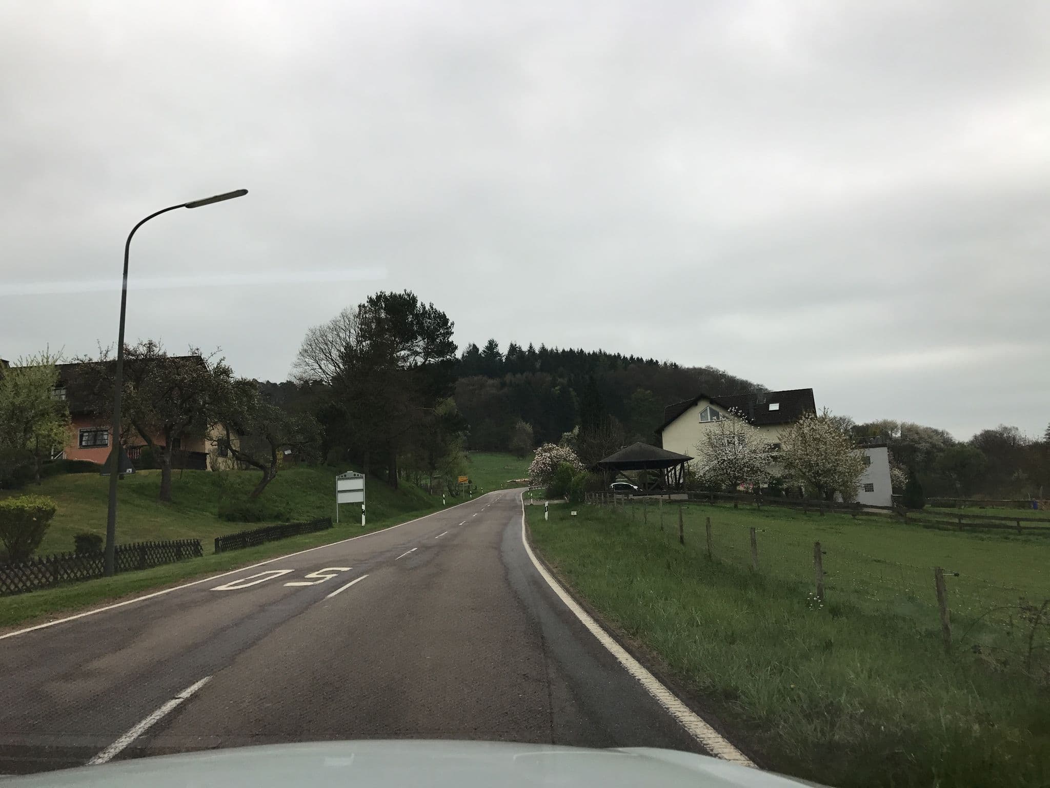 Street view near Schau ins Land, Trassem — © derzornigemarkus (CC BY-SA · Mapillary)