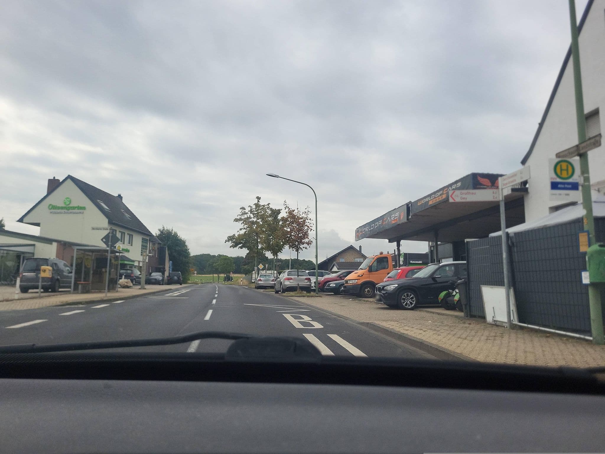 Street view near Rotes Einhorn, Kreuzau — © walldi222 (CC BY-SA · Mapillary)