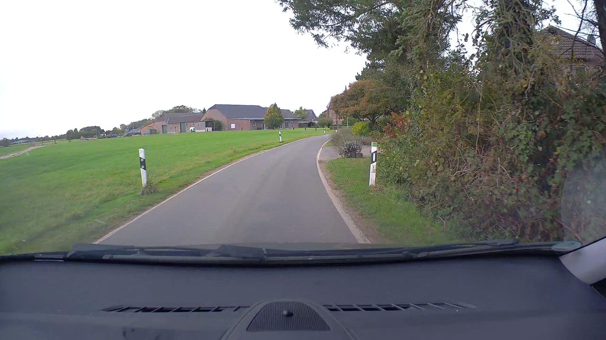 Street view near Ferienwohnung Familie Peters, Issum — © poxonline (CC BY-SA · Mapillary)