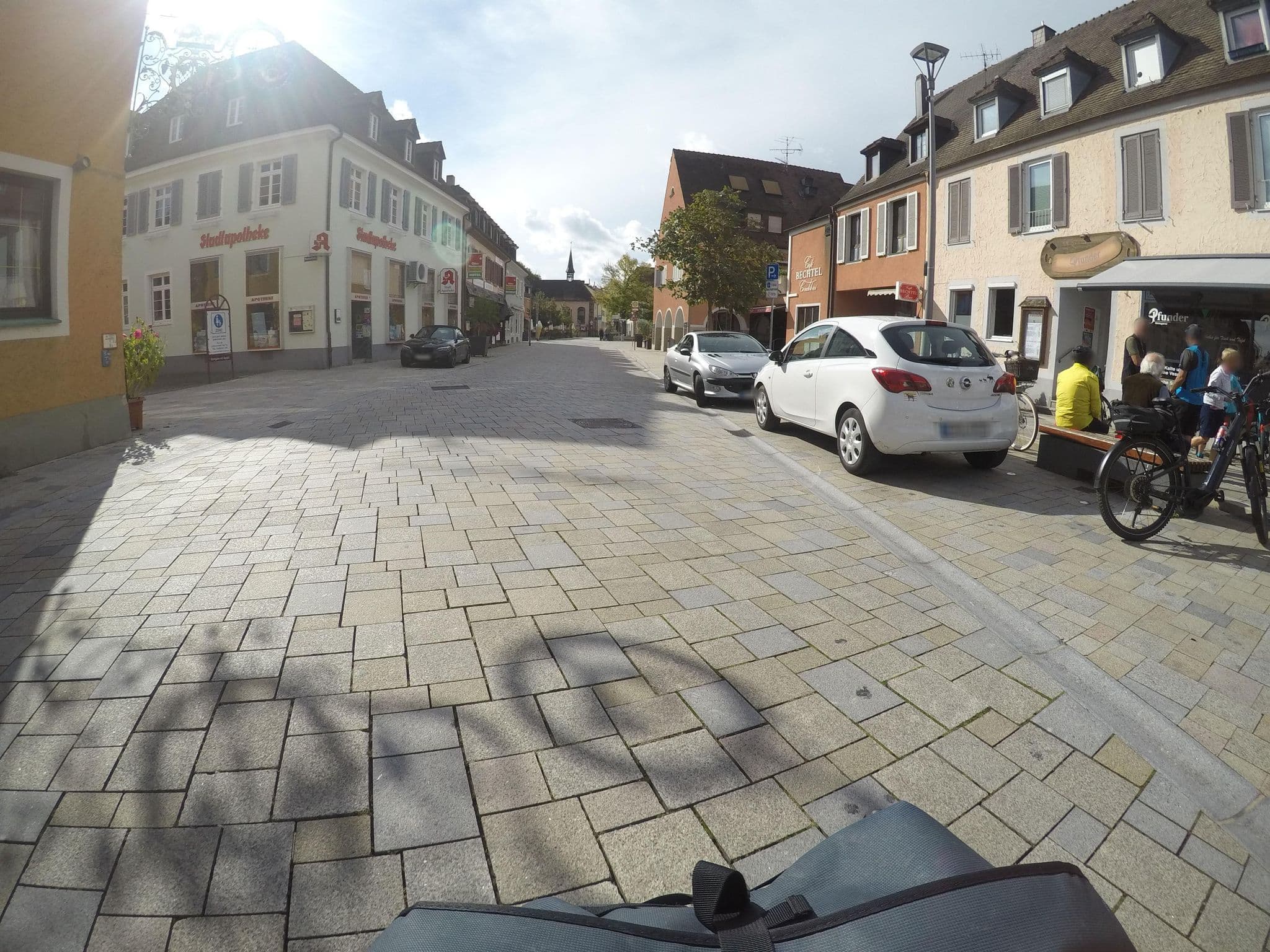 Street view near Zum Hofgarten, Breisach am Rhein — © mfa (CC BY-SA · Mapillary)