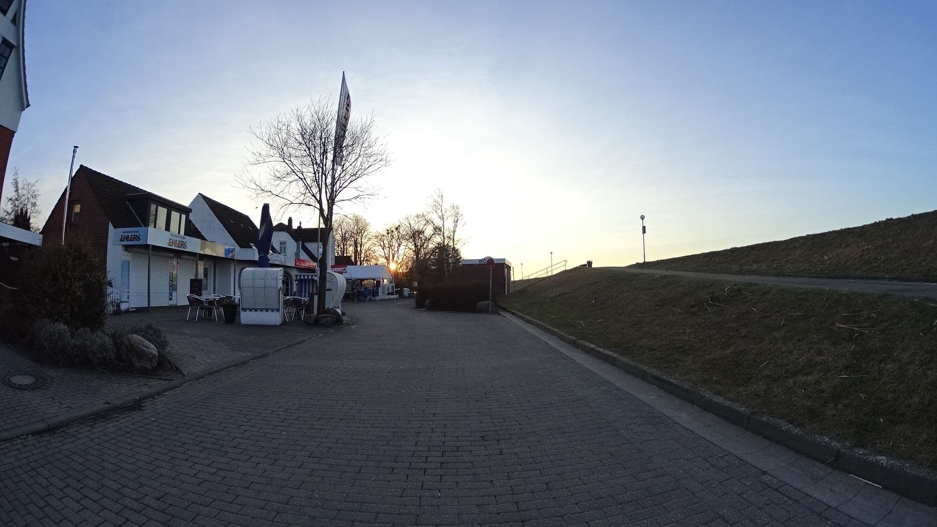 Street view near Strandräuber, Wendtorf — © sashazykov (CC BY-SA · Mapillary)