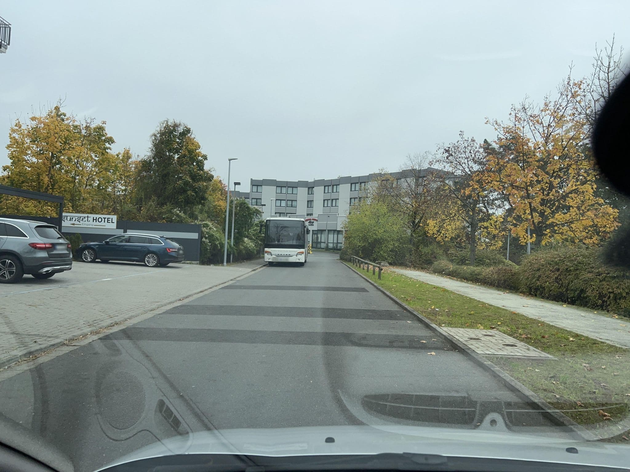 Street view near Sunset, Kelsterbach — © robffm (CC BY-SA · Mapillary)