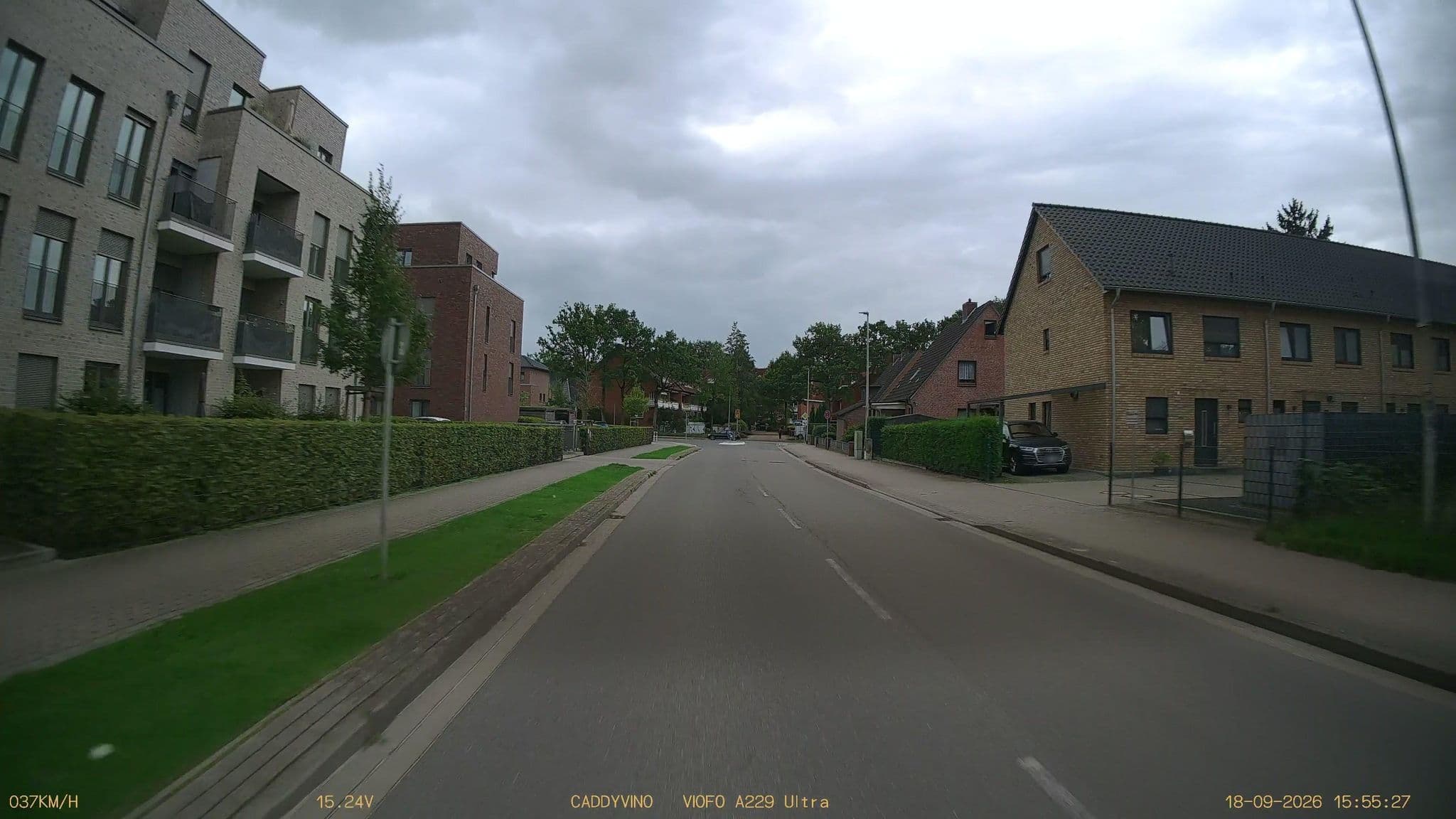 Street view near BoardingHouse Quickborn, Quickborn — © DruideBizeps (CC BY-SA · Mapillary)