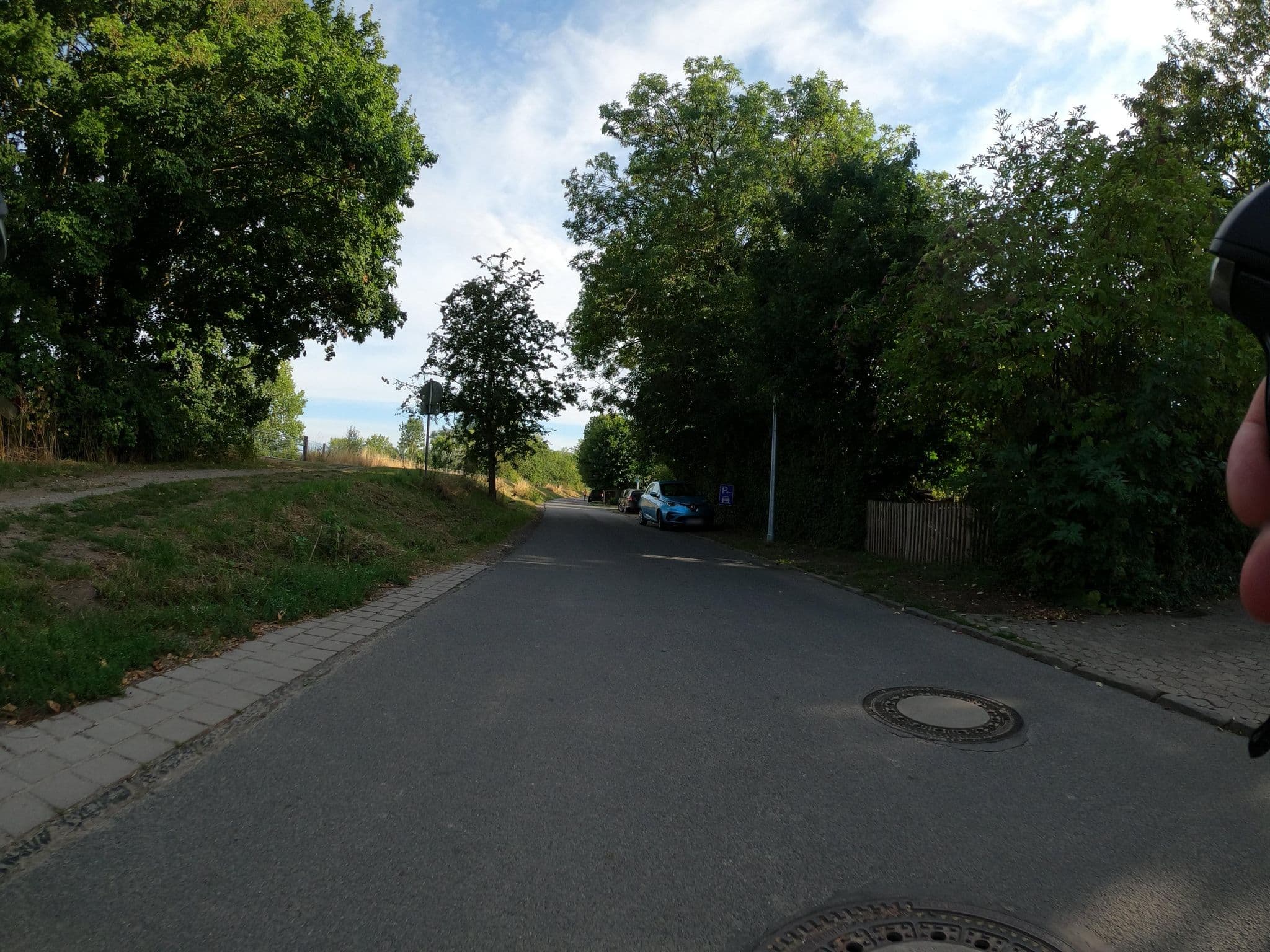 Street view near Wilkenburger Pfarrscheune - Ferienwohnung, Wülfel — © Langfahrer (CC BY-SA · Mapillary)